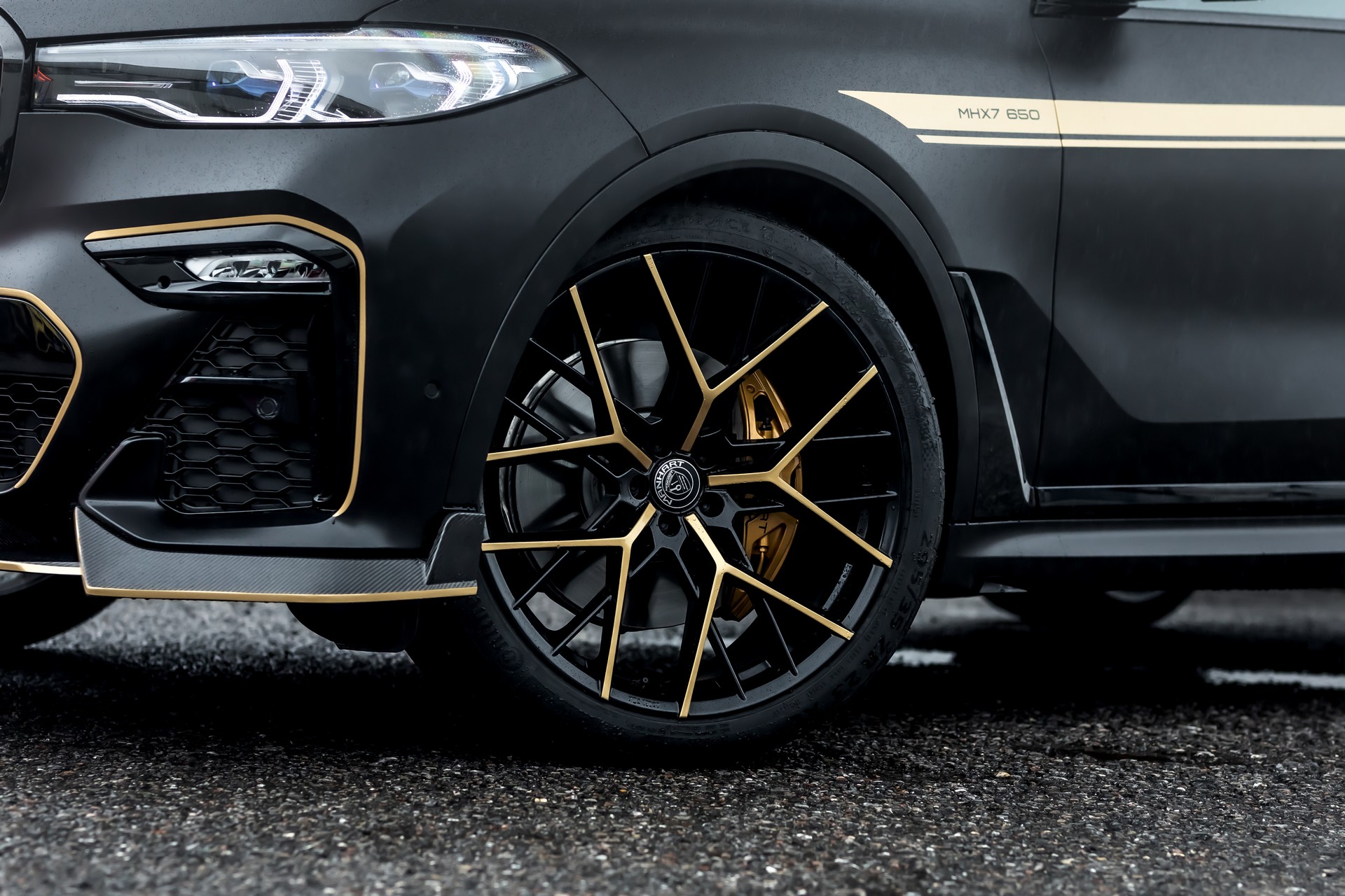 Manhart Lifts The BMW X7 M50i To 650 HP With Series Of Upgrades