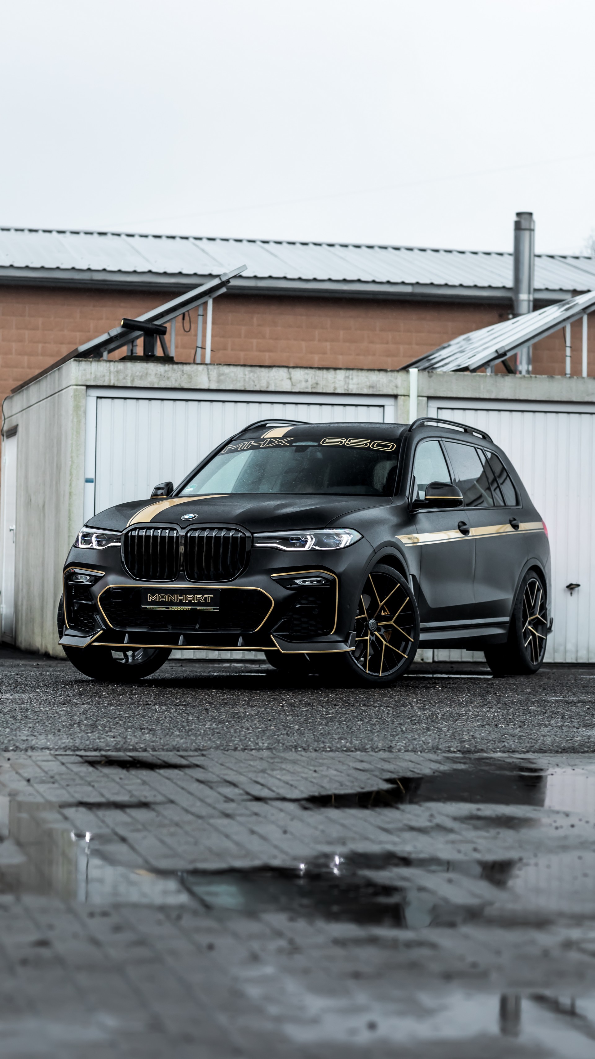 Manhart Lifts The BMW X7 M50i To 650 HP With Series Of Upgrades