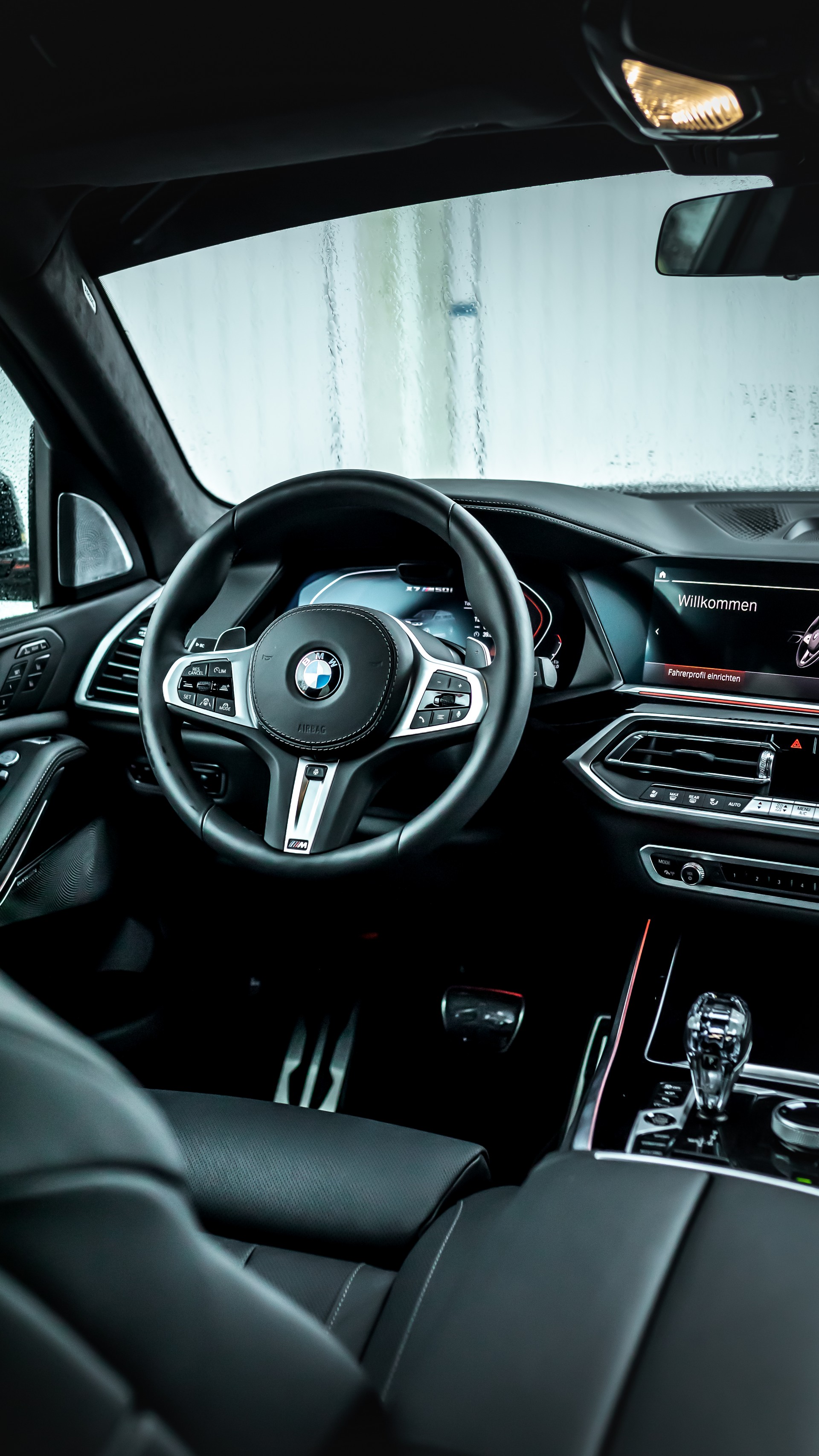 Manhart Lifts The BMW X7 M50i To 650 HP With Series Of Upgrades