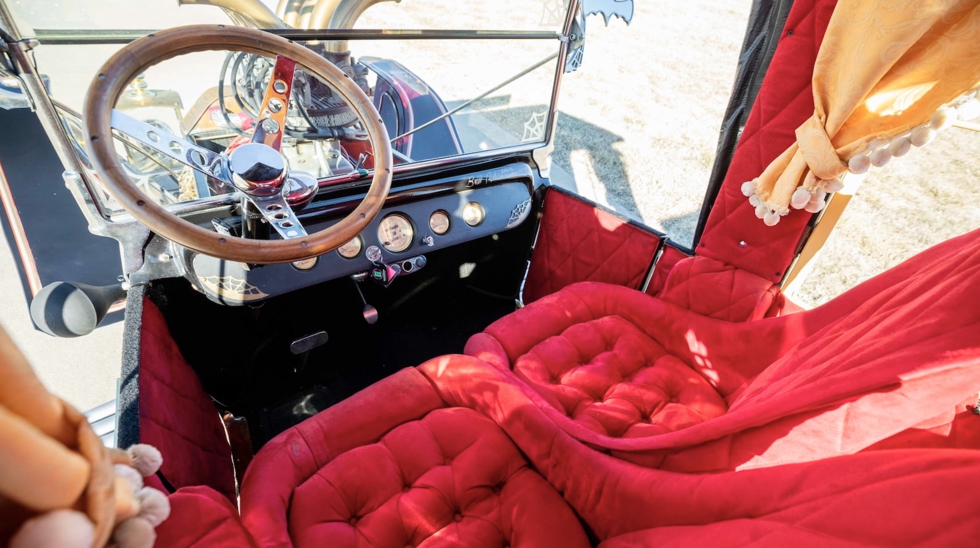 Start Your Own Movie Car Museum With This Haul Of Auction-Bound Replicas