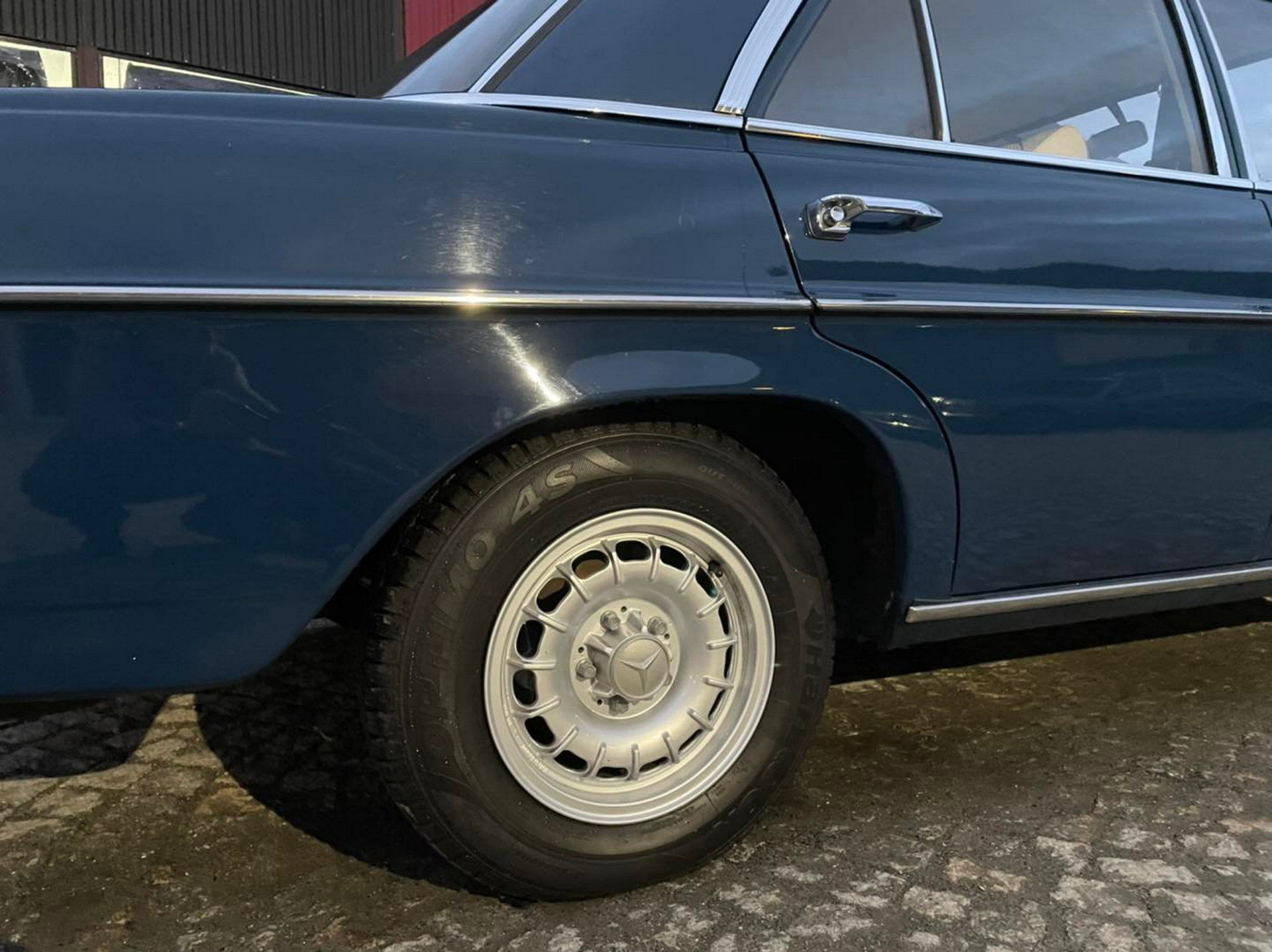 This 50-Year-Old Mercedes W114 Comes From A Time When Cars Were Supposed To Last Forever
