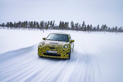 MINI Cooper EV Will Debut In 2024 With Up To 215 HP And A 240-Mile ...