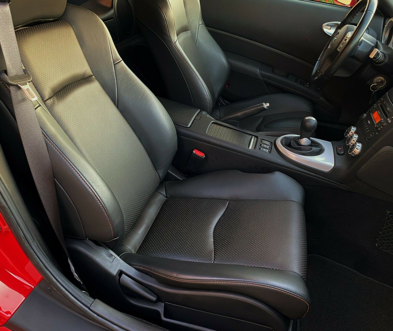 This Pristine 2007 Nissan 350Z Has Only Been Driven 2,138 Miles