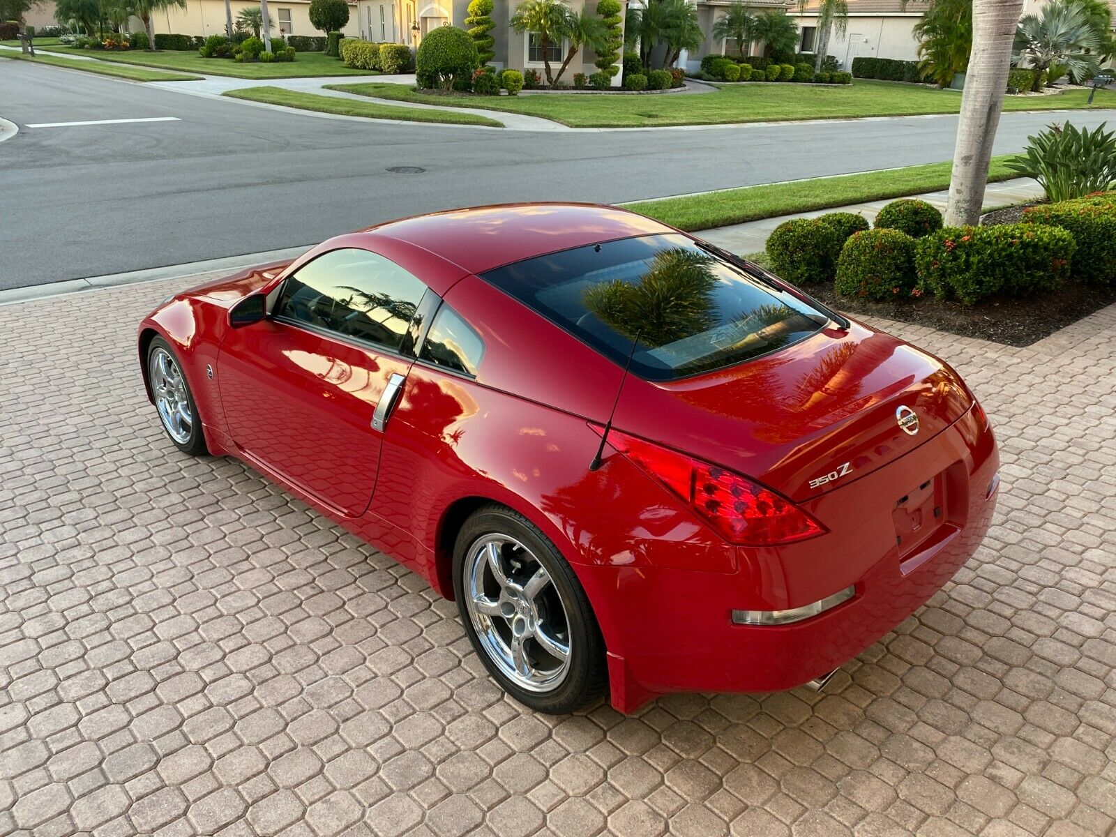 This Pristine 2007 Nissan 350Z Has Only Been Driven 2,138 Miles