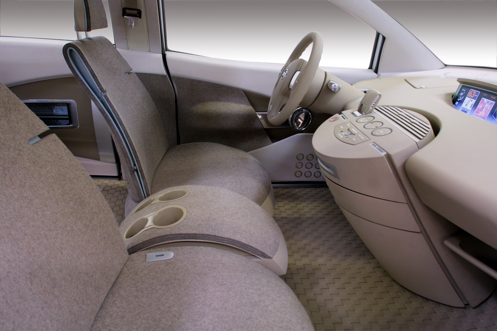 Nissan Sadly Sent These Two Old Concept Cars To The Junkyard To Be Crushed And Destroyed