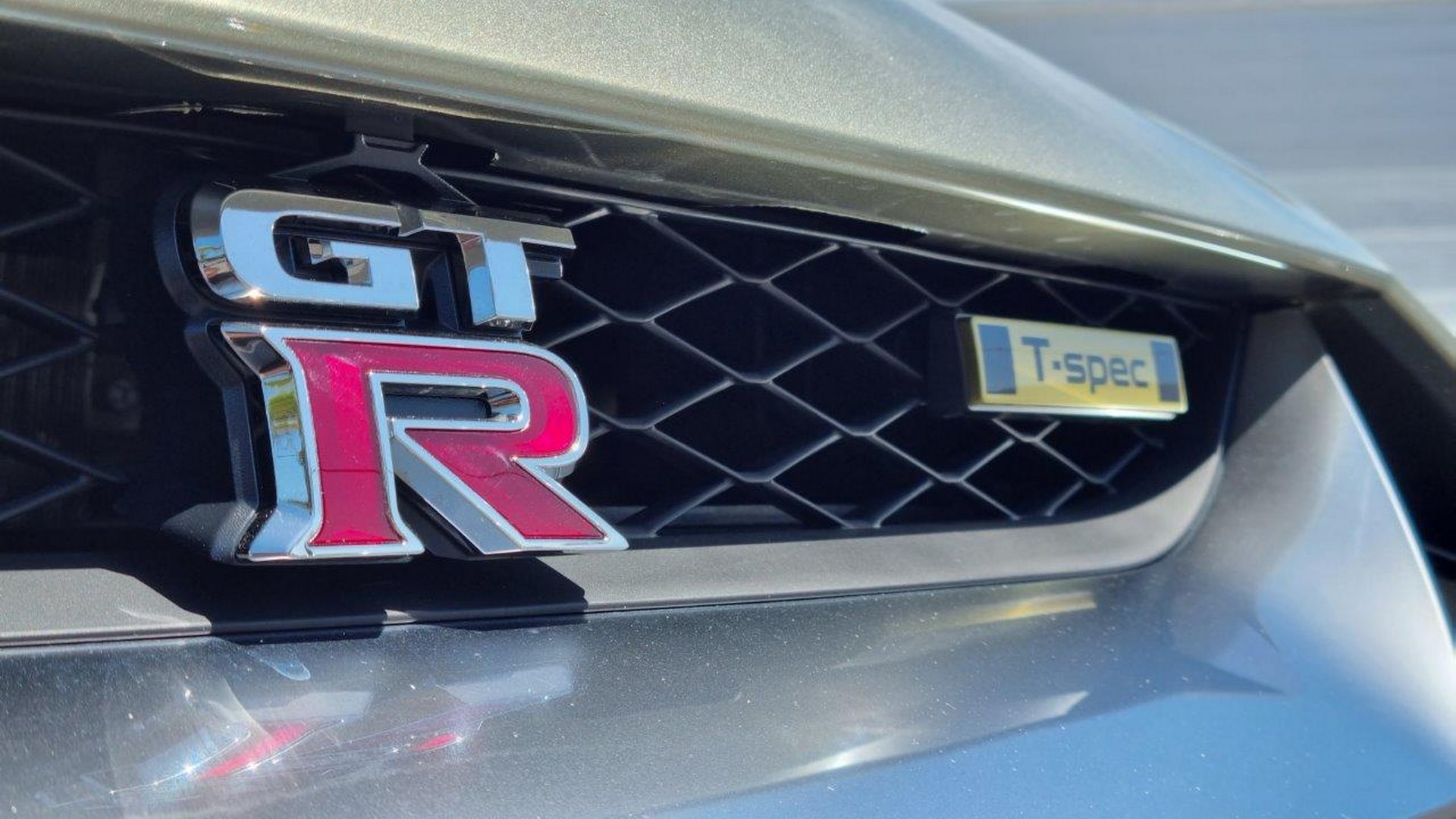 Last Nissan GT-R T-Spec In Australia To Be Auctioned For Charity