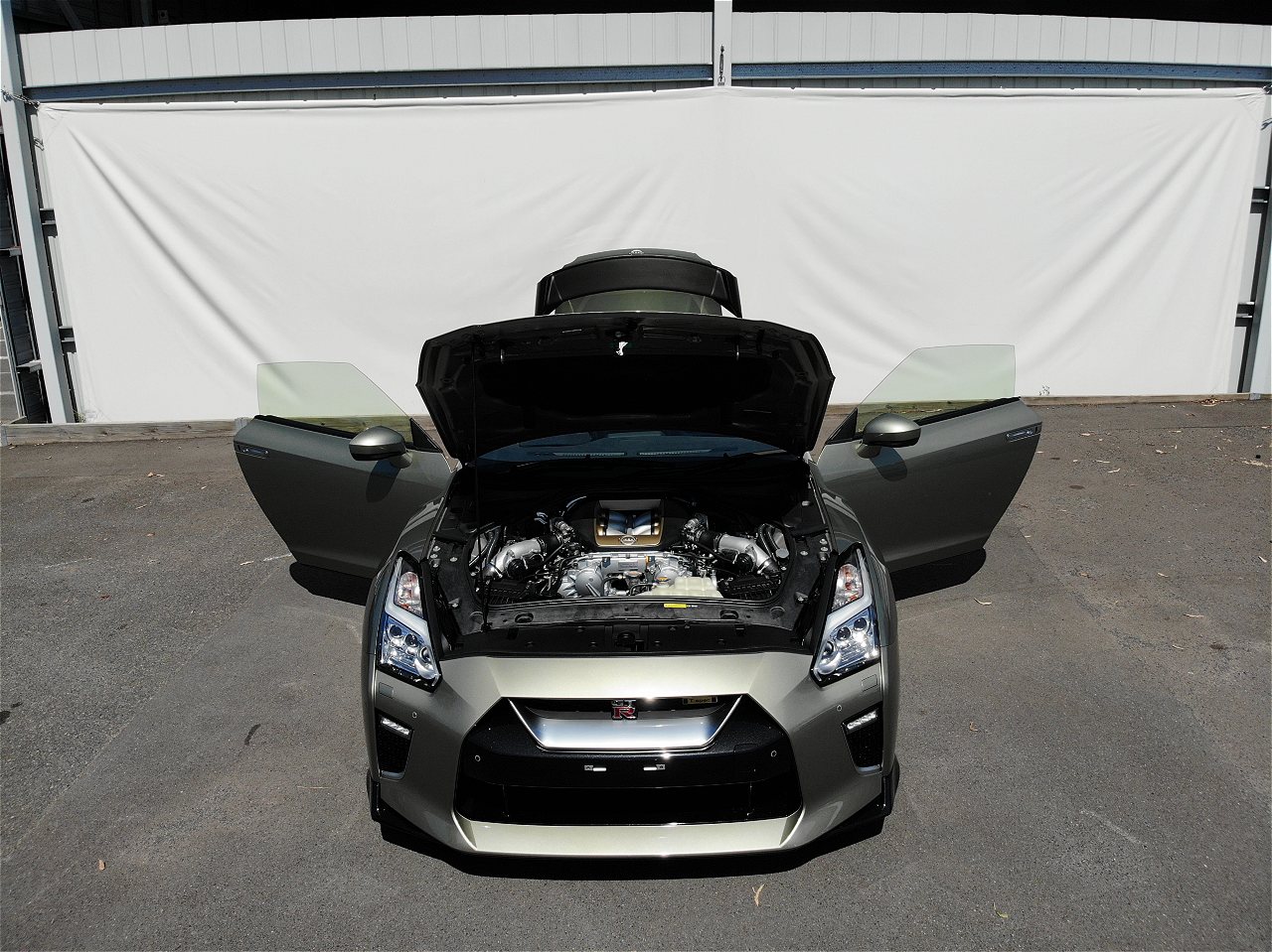 Last Nissan GT-R T-Spec In Australia To Be Auctioned For Charity