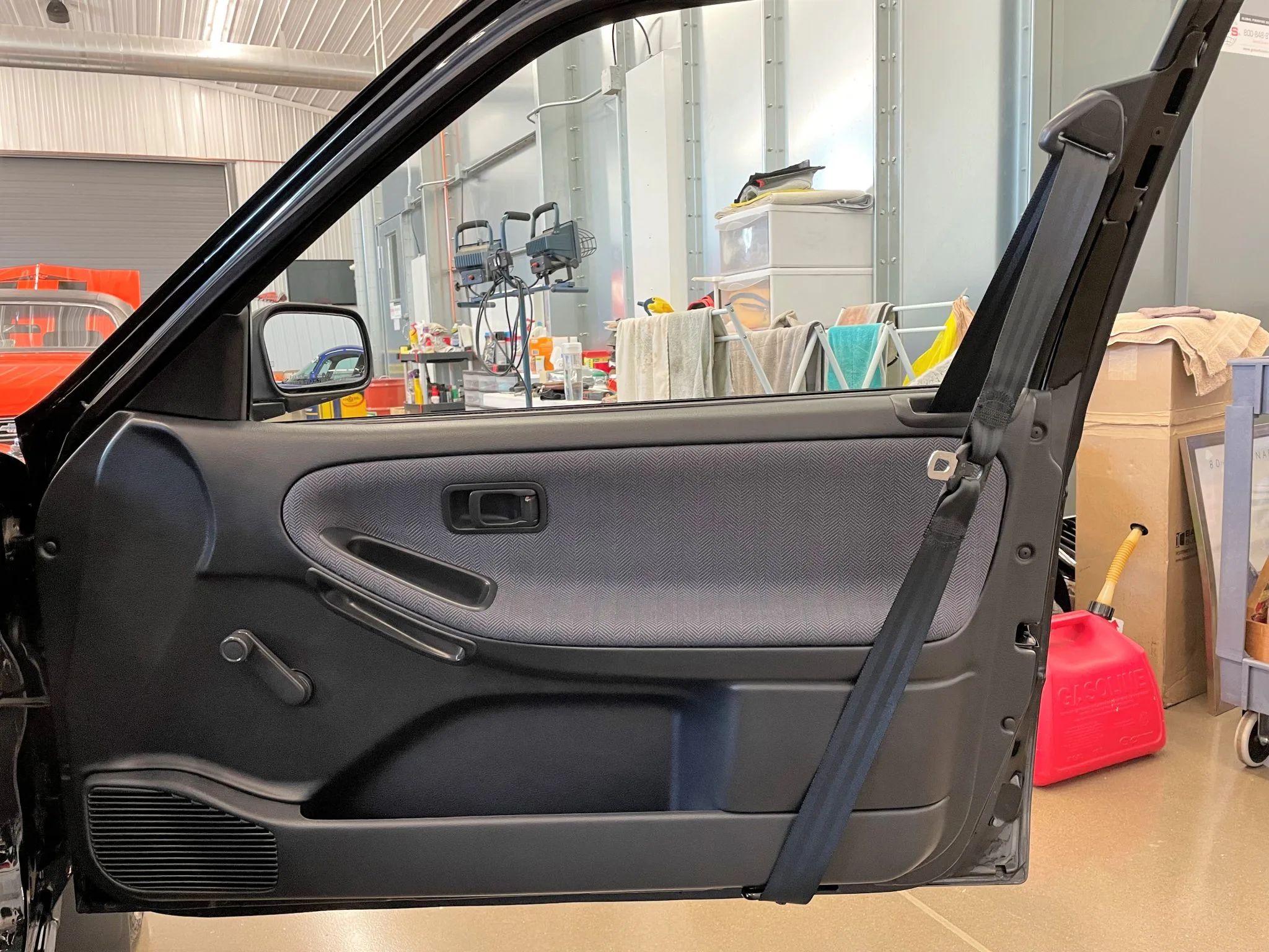 People Are Willing To Pay More Than $30k For This 30-Year-Old, 445-Mile Nissan Sentra SE-R