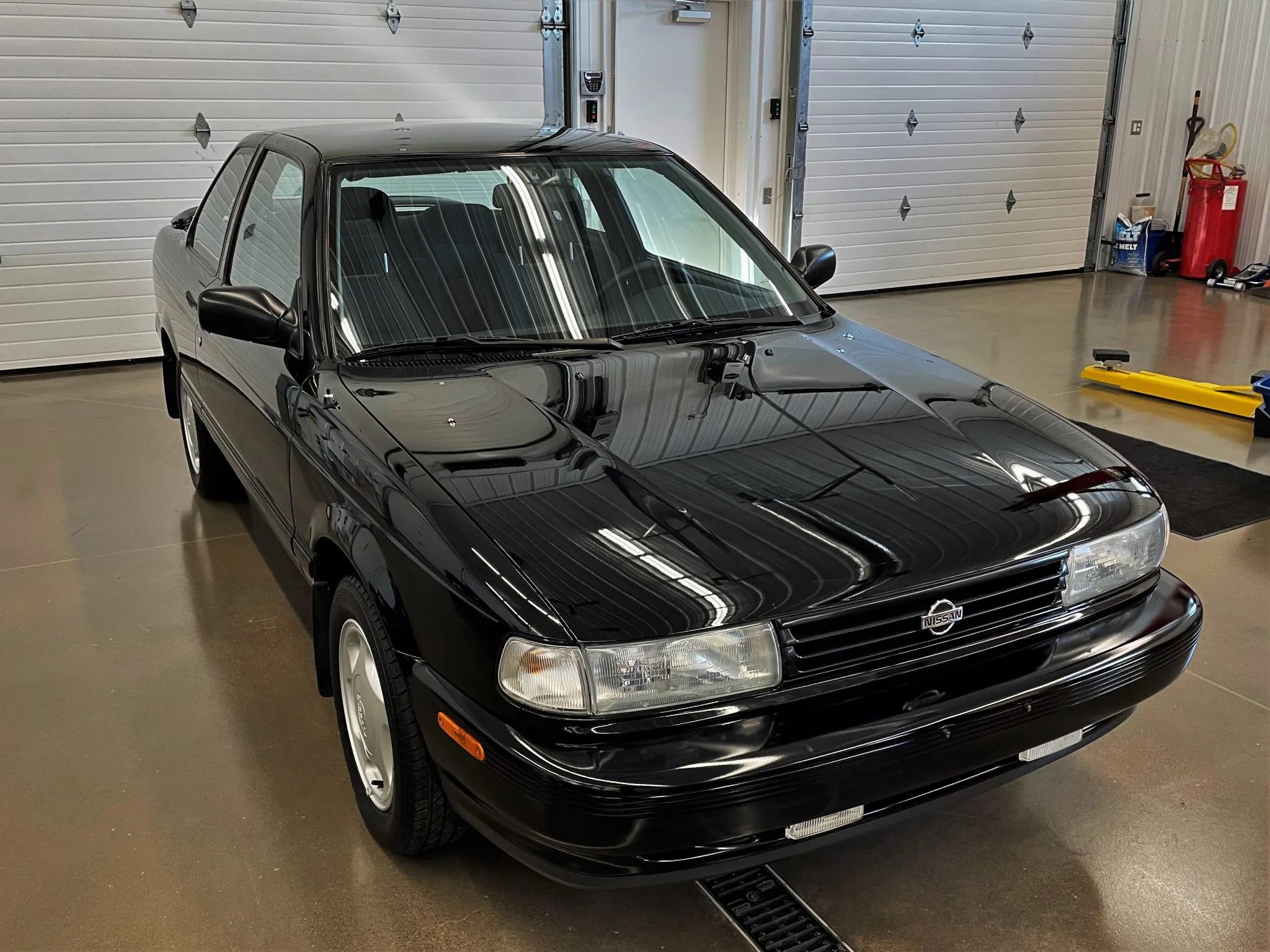 People Are Willing To Pay More Than $30k For This 30-Year-Old, 445-Mile Nissan Sentra SE-R