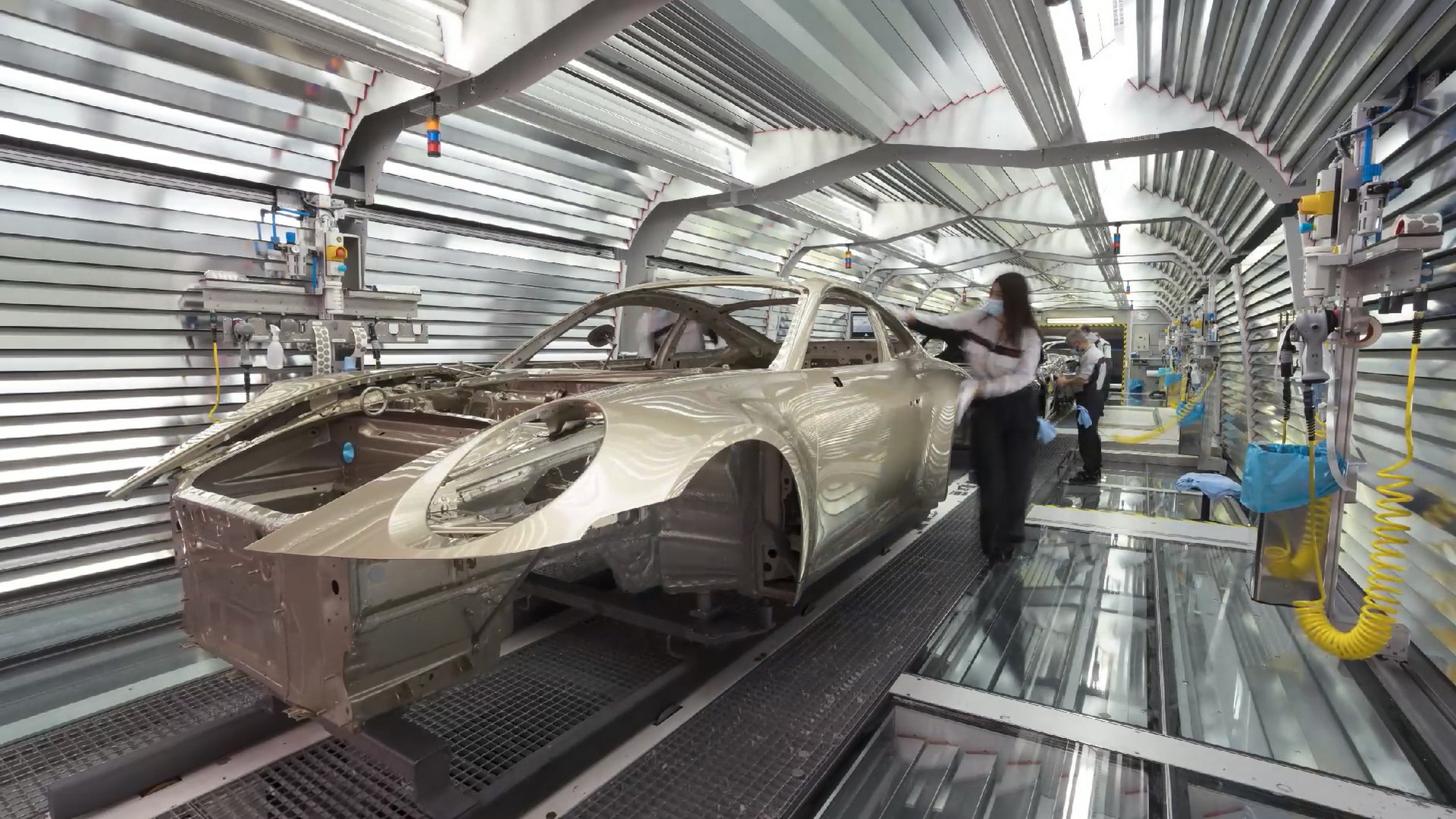 Watch How Porsche Builds A Paint To Sample 911 GT3