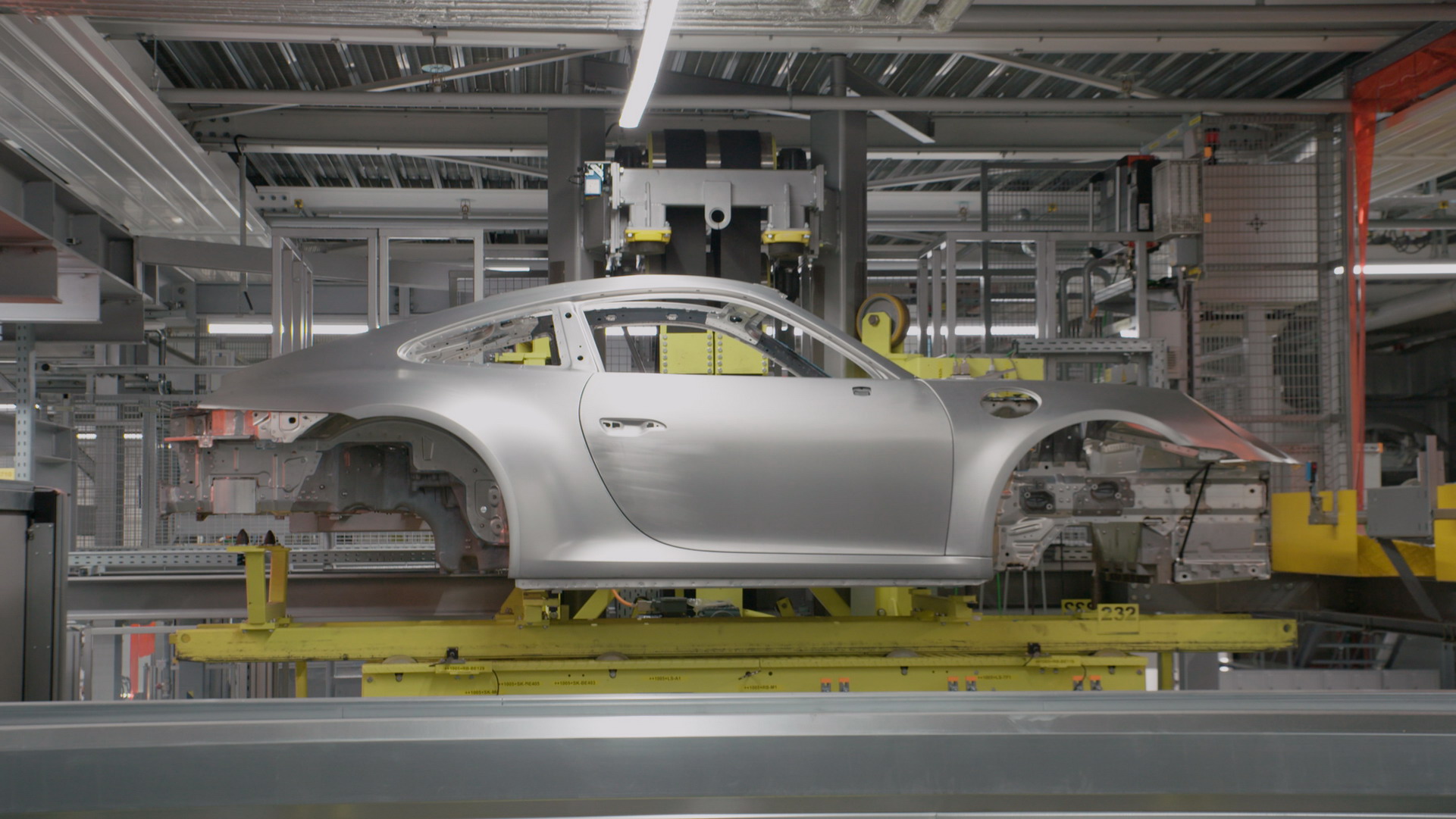 Watch How Porsche Builds A Paint To Sample 911 GT3
