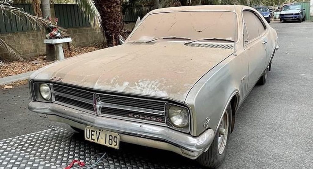  Rare 1968 Holden HK Monaro GTS 327 Bathurst Spent Over 45 Years Collecting Dust In A Garage