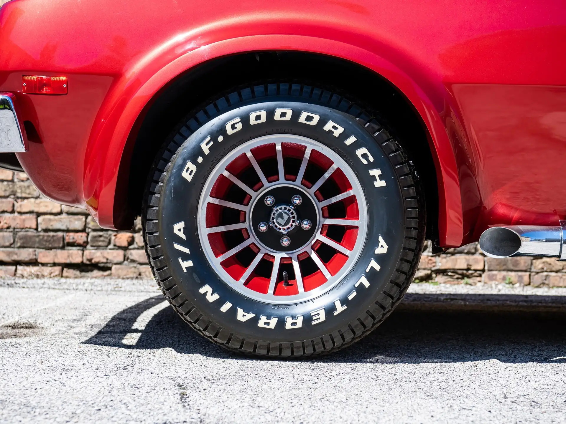 You Could Own (But Not Drive) This Truly One-Of-A-Kind 1977 AM Van Concept