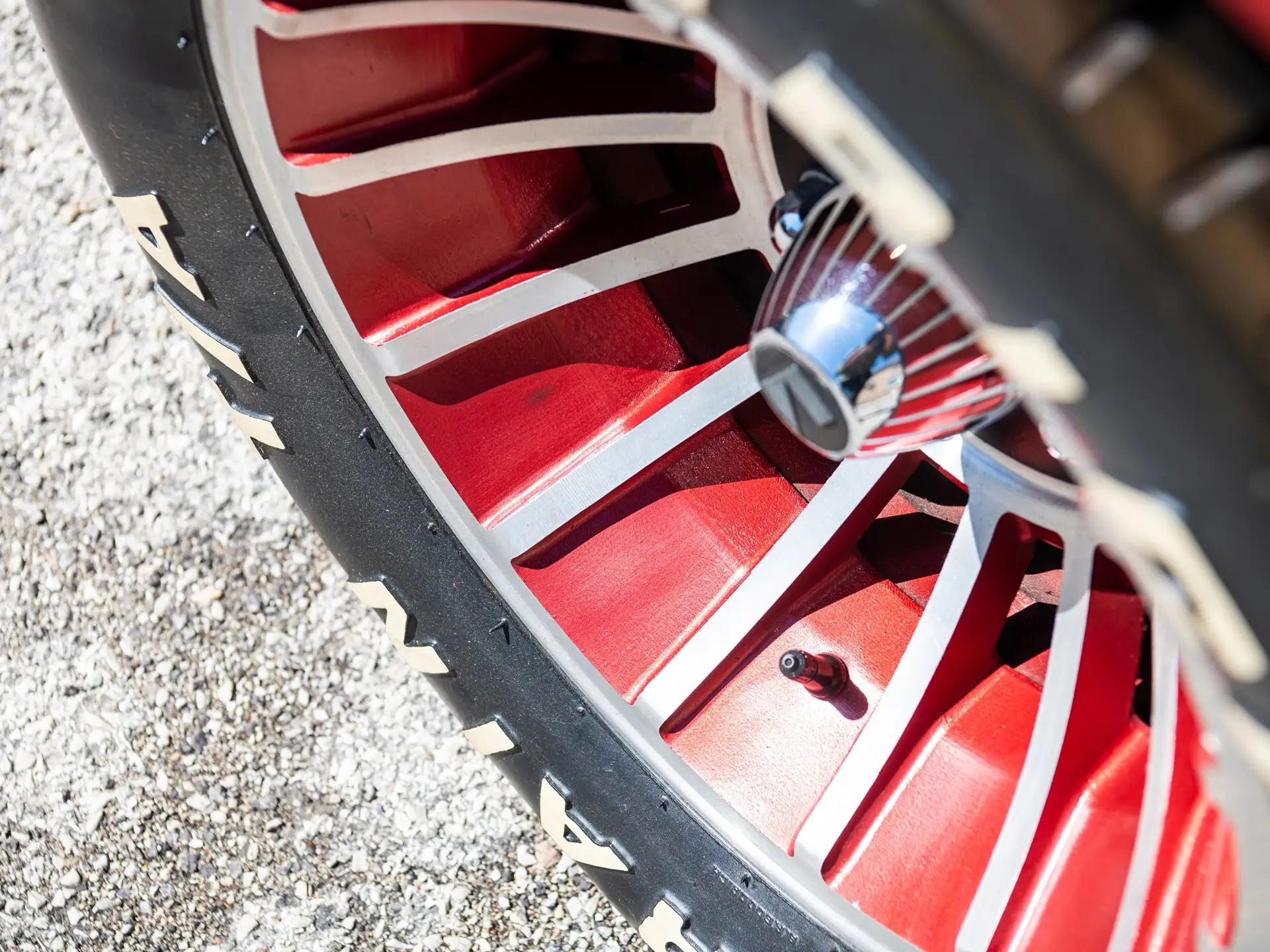 You Could Own (But Not Drive) This Truly One-Of-A-Kind 1977 AM Van Concept