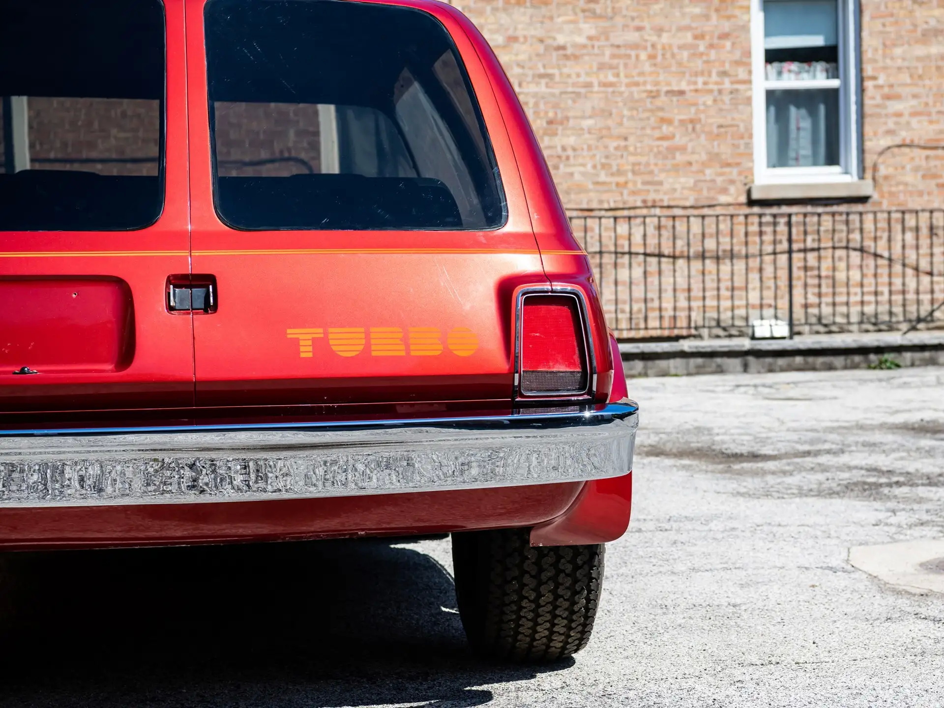 You Could Own (But Not Drive) This Truly One-Of-A-Kind 1977 AM Van Concept