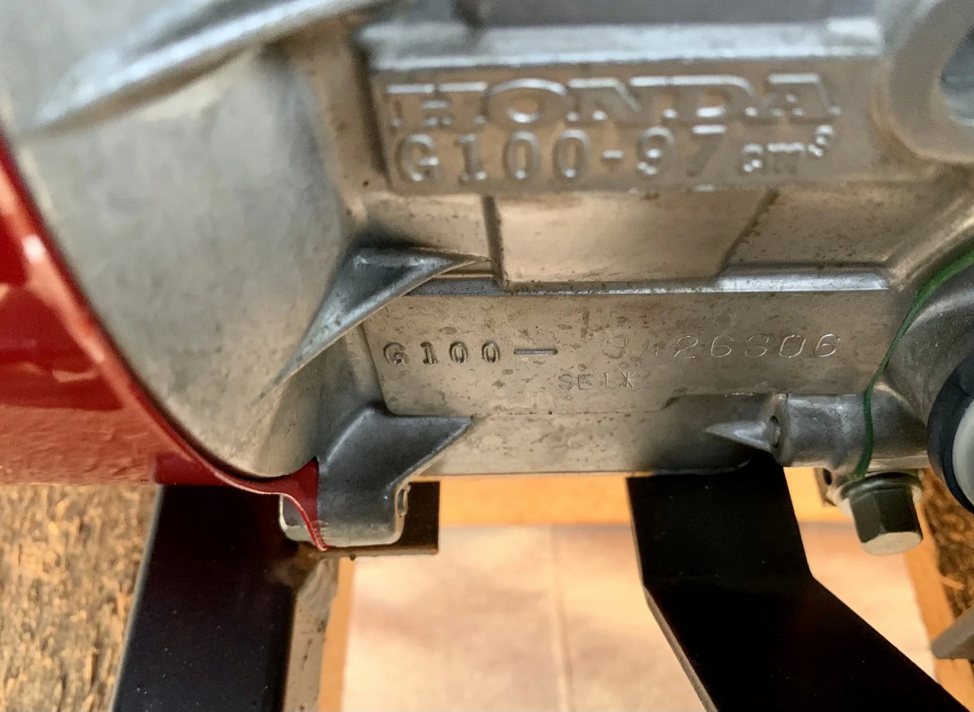 This Mercedes 500 SL Made In The ’90s Features Three-Pedals But Only 97CCs Of Engine