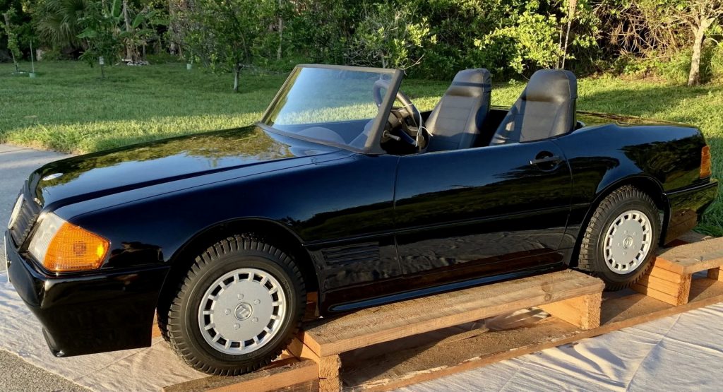  This Mercedes 500 SL Made In The ’90s Features Three-Pedals But Only 97CCs Of Engine