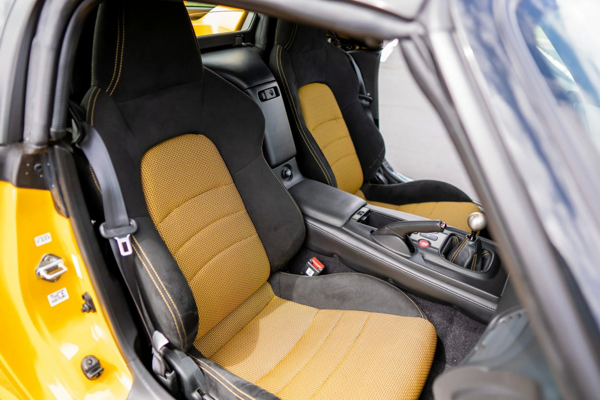 A 123-Mile Honda S2000 CR On BaT Has Already Reached $102,000 With 5 Days Left Of Bidding