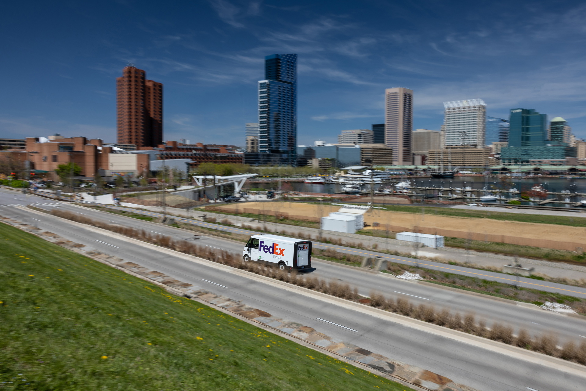 BrightDrop Zevo 600 Sets World Record As First Electric Delivery Vehicle To Make 260-Mile Journey On Single Charge