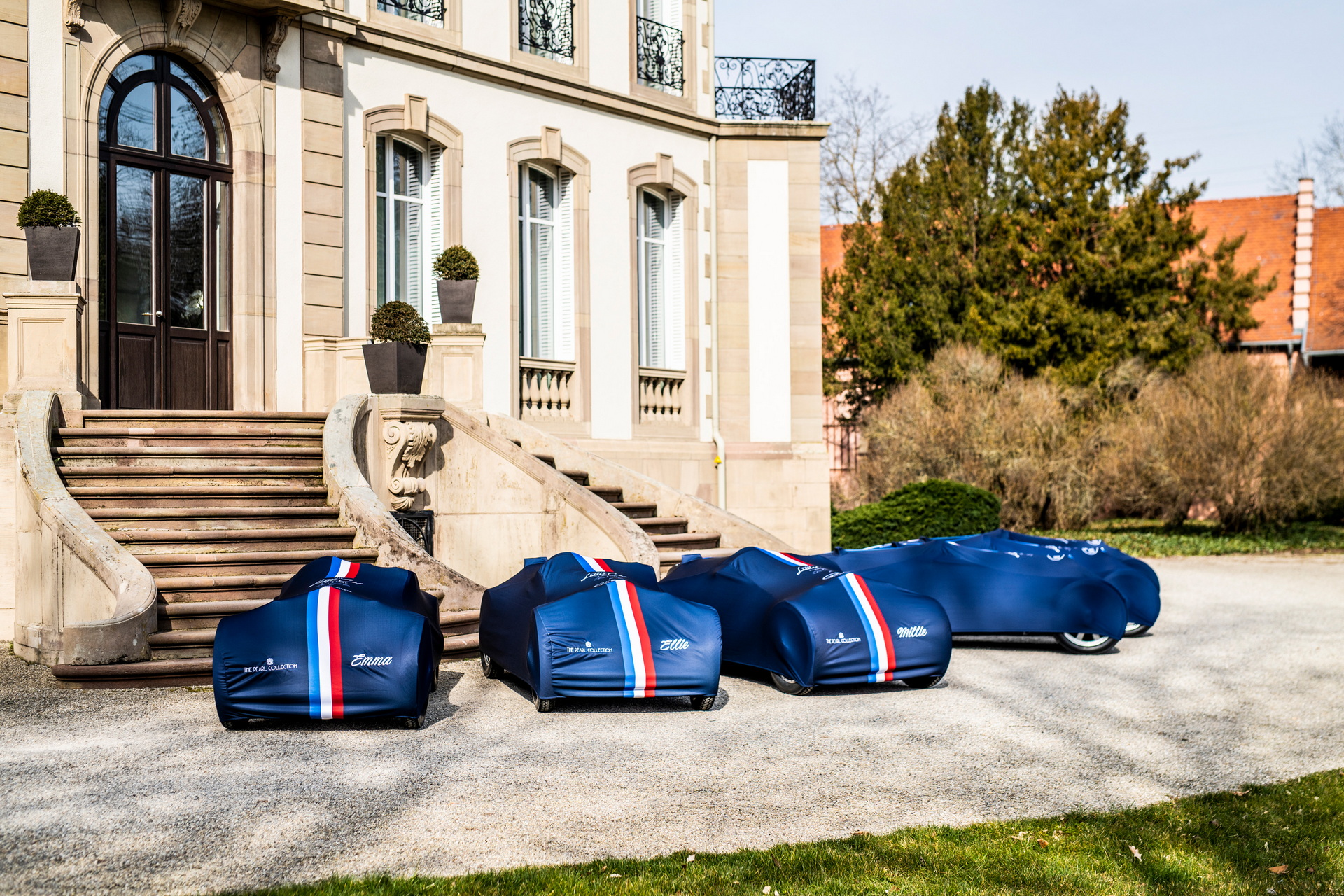 Bugatti Customer Goes To Factory With Family, Leaves With Eight Cars