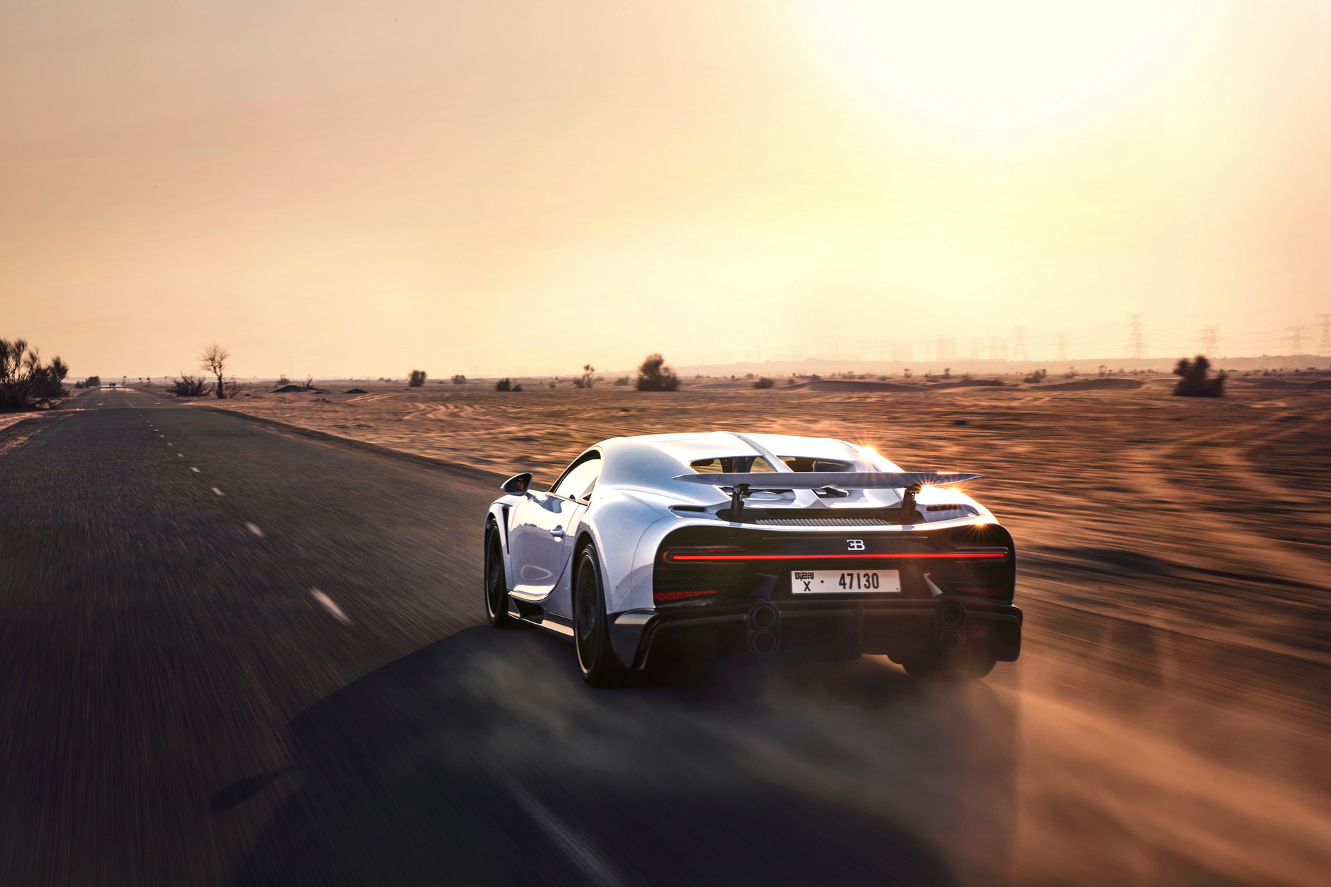 Waves Of Light Dance Along The Body Of This Flamboyant Bugatti Chiron Super Sport