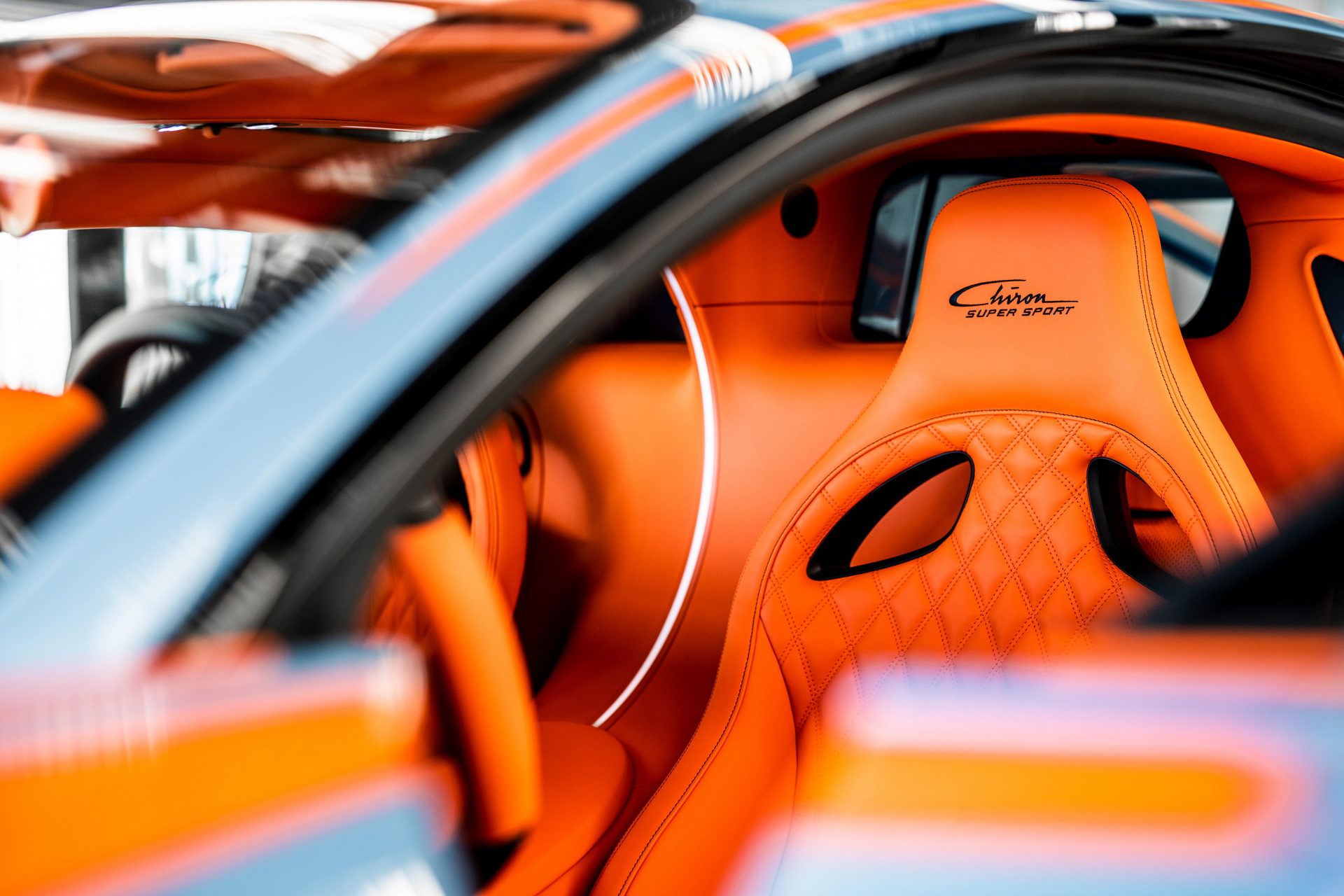 Waves Of Light Dance Along The Body Of This Flamboyant Bugatti Chiron Super Sport