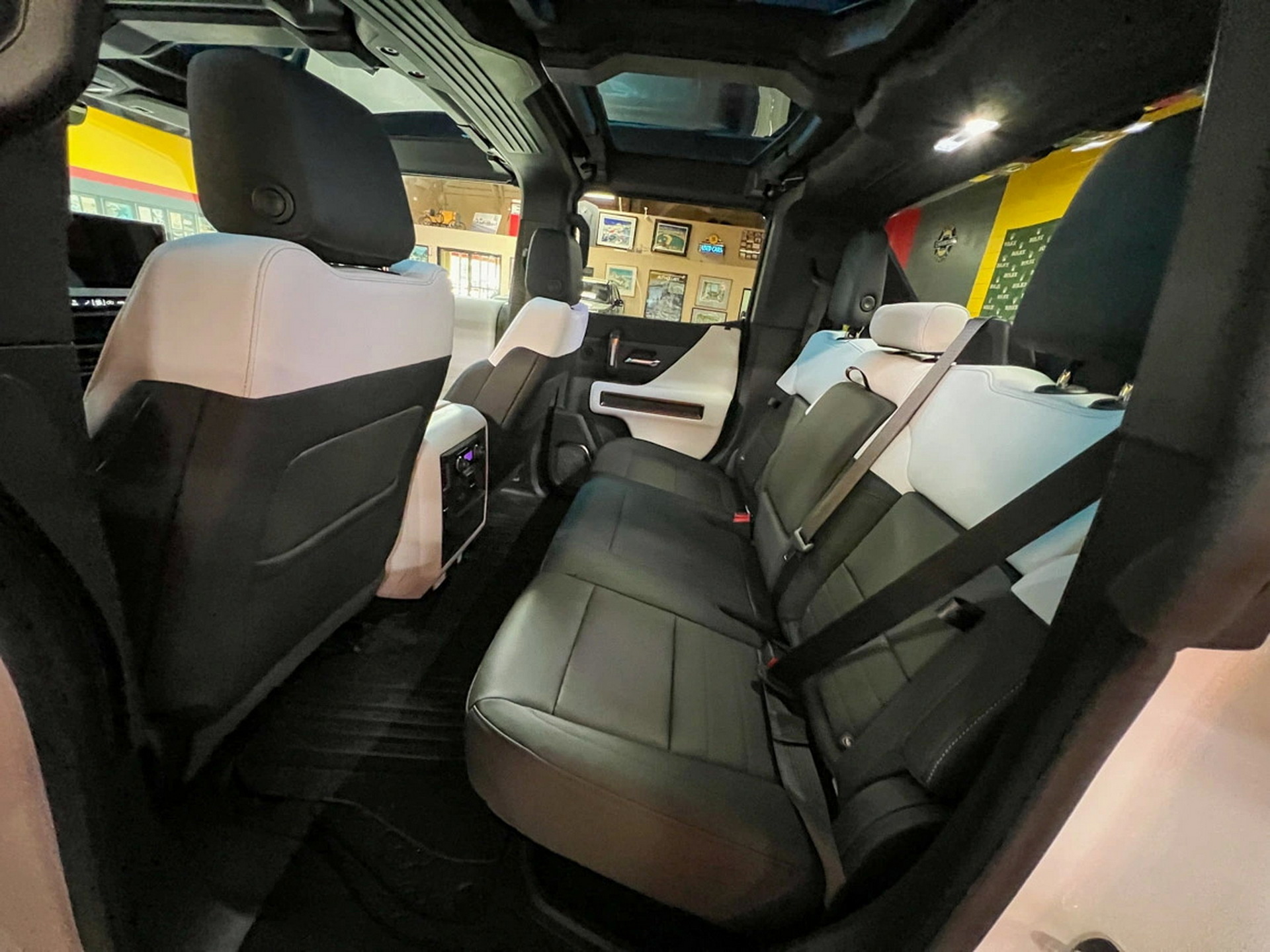 A GMC Hummer EV With 800 Miles Sold For A Whopping $275,000 On BaT