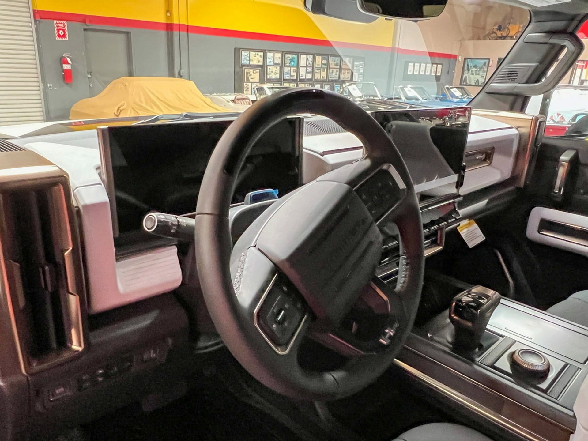 A GMC Hummer EV With 800 Miles Sold For A Whopping $275,000 On BaT