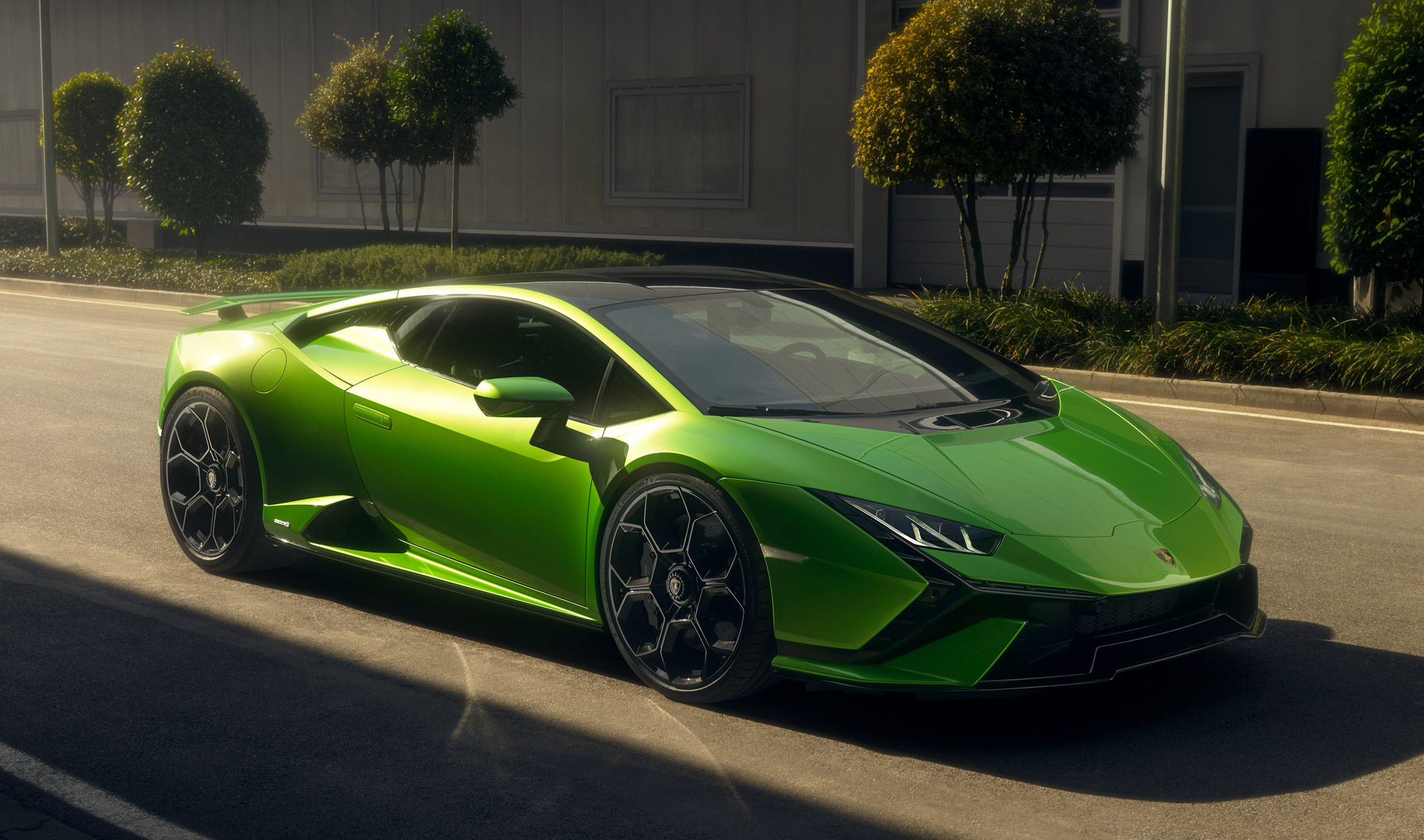 631-HP Lamborghini Huracan Tecnica Is A RWD Evo With A Sprinkle Of STO
