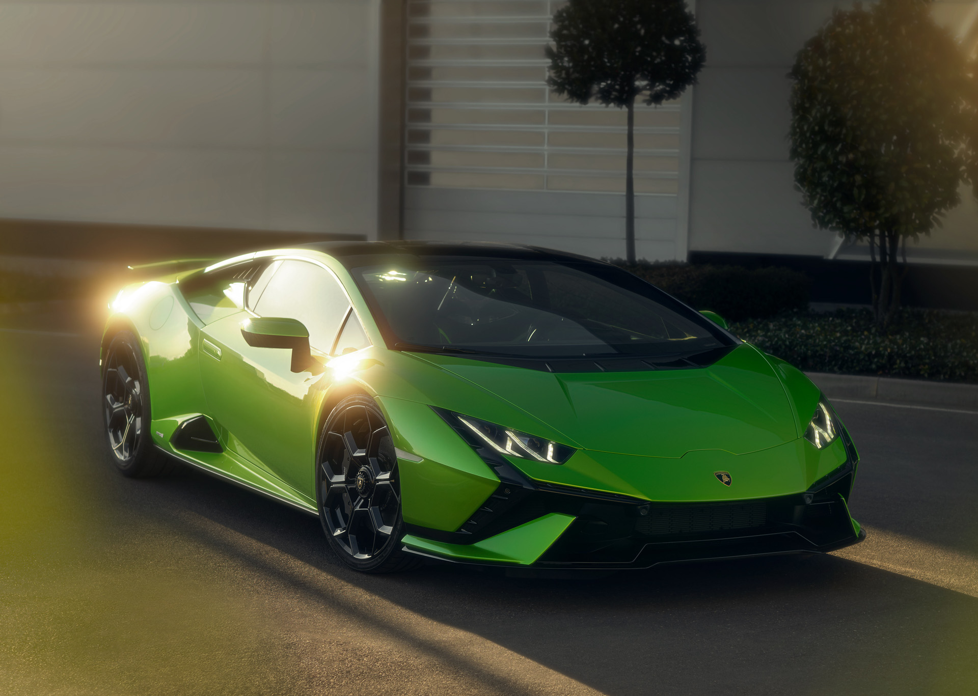631-HP Lamborghini Huracan Tecnica Is A RWD Evo With A Sprinkle Of STO