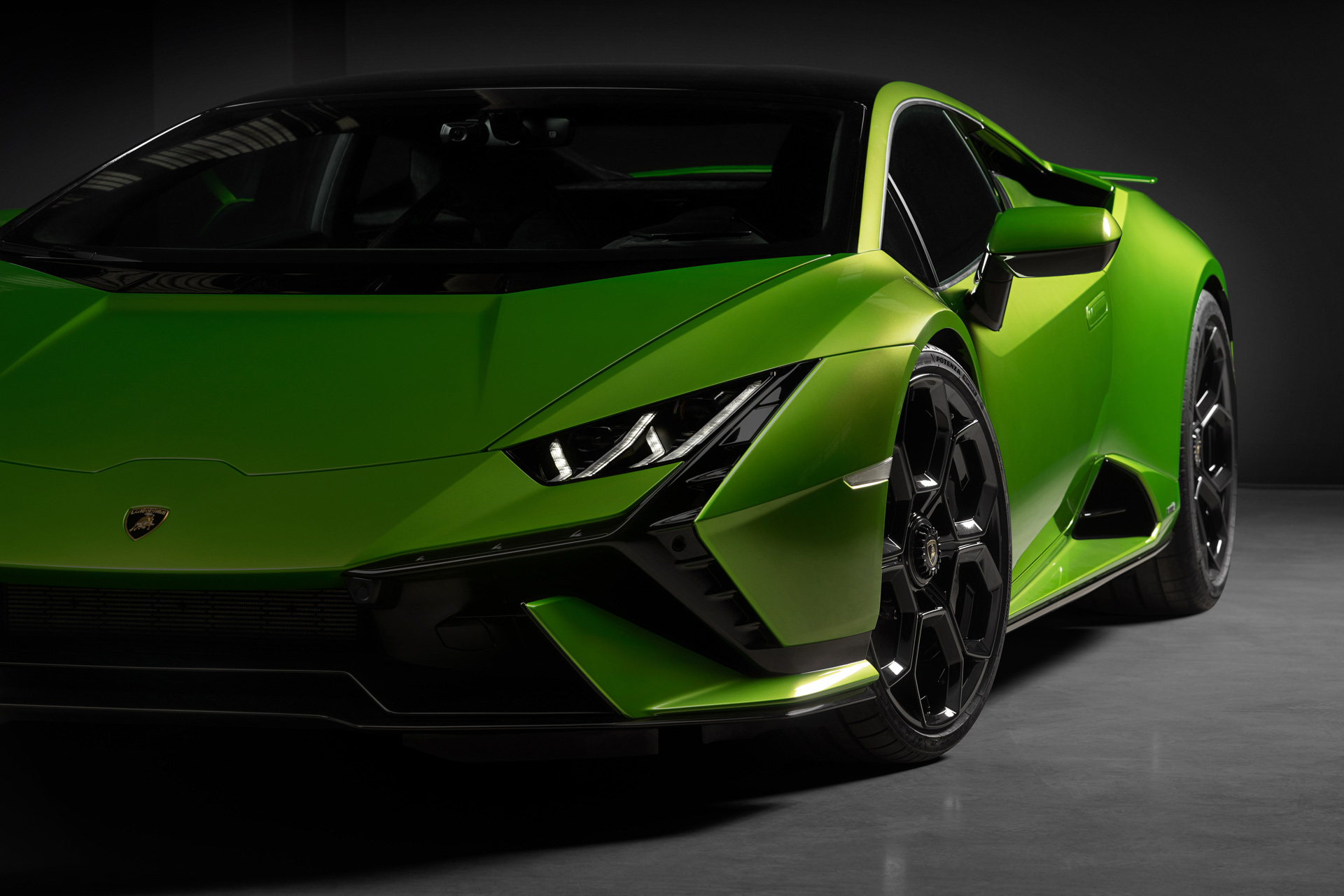631-HP Lamborghini Huracan Tecnica Is A RWD Evo With A Sprinkle Of STO