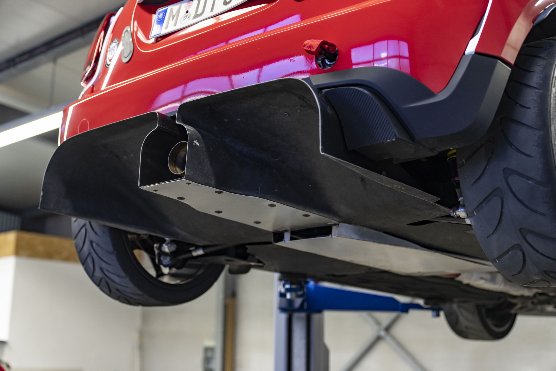 After 10 Years, MINI Returns To 24H Nurburgring Race With John Cooper Works Model