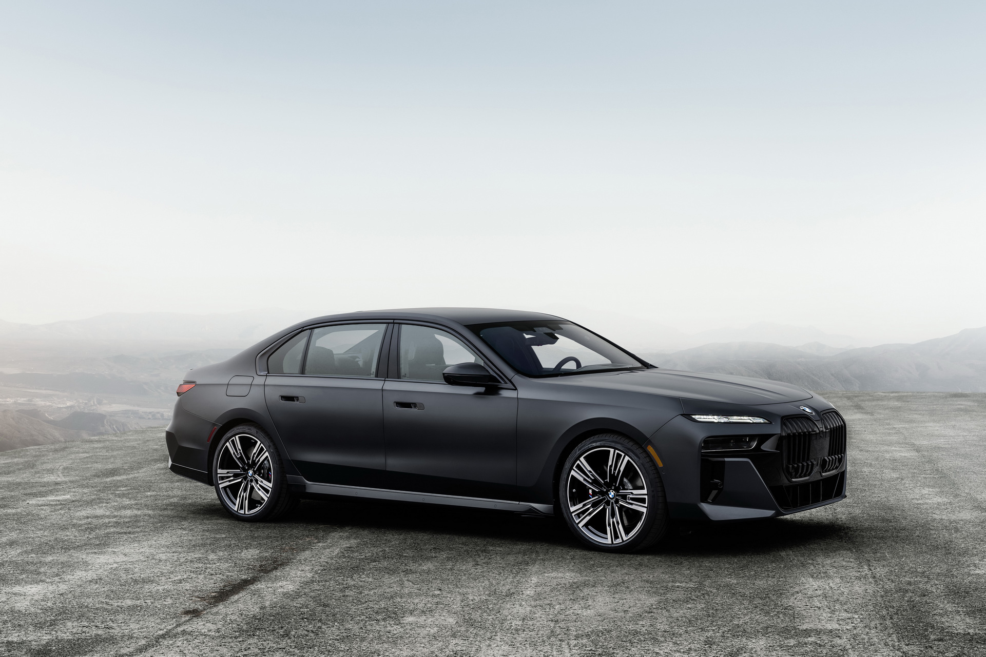 2023 BMW 7-Series Gets Model’s First EV Variant And 31-Inch Widescreen TV For Rear Passengers