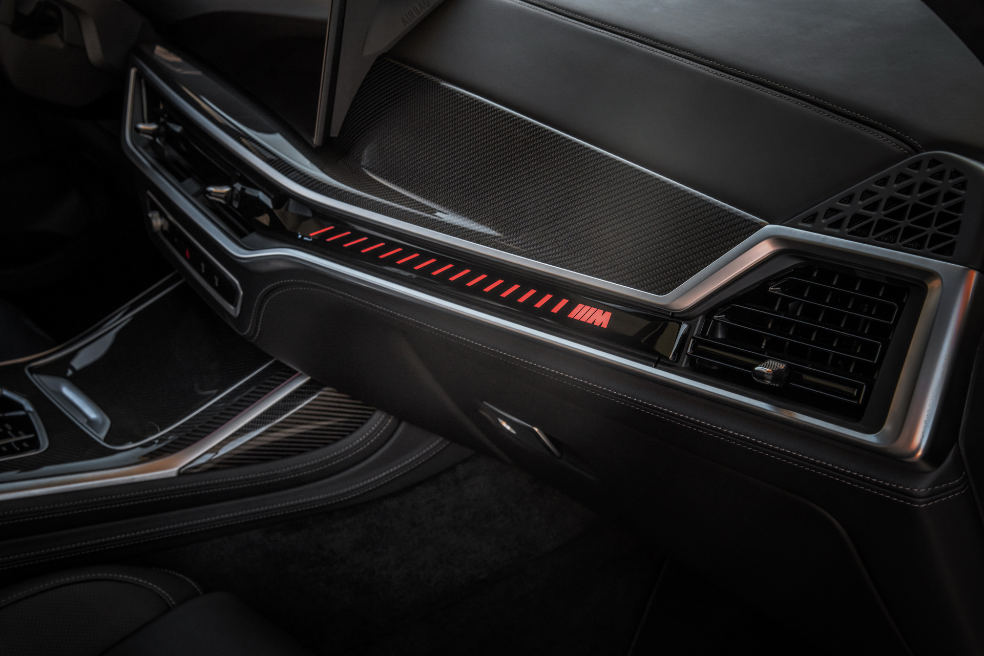 2023 BMW X7 Breaks Cover, And Probably Mirrors, With Bold New Face Destined For 7-Series And i7 Too