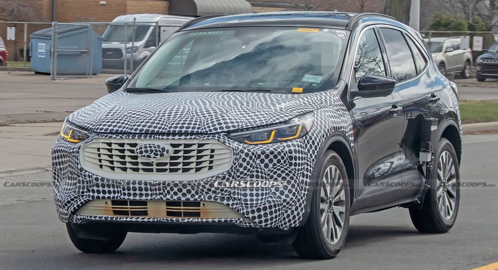  2023 Ford Escape Caught Out In Public Revealing Grille Shape And Lighting