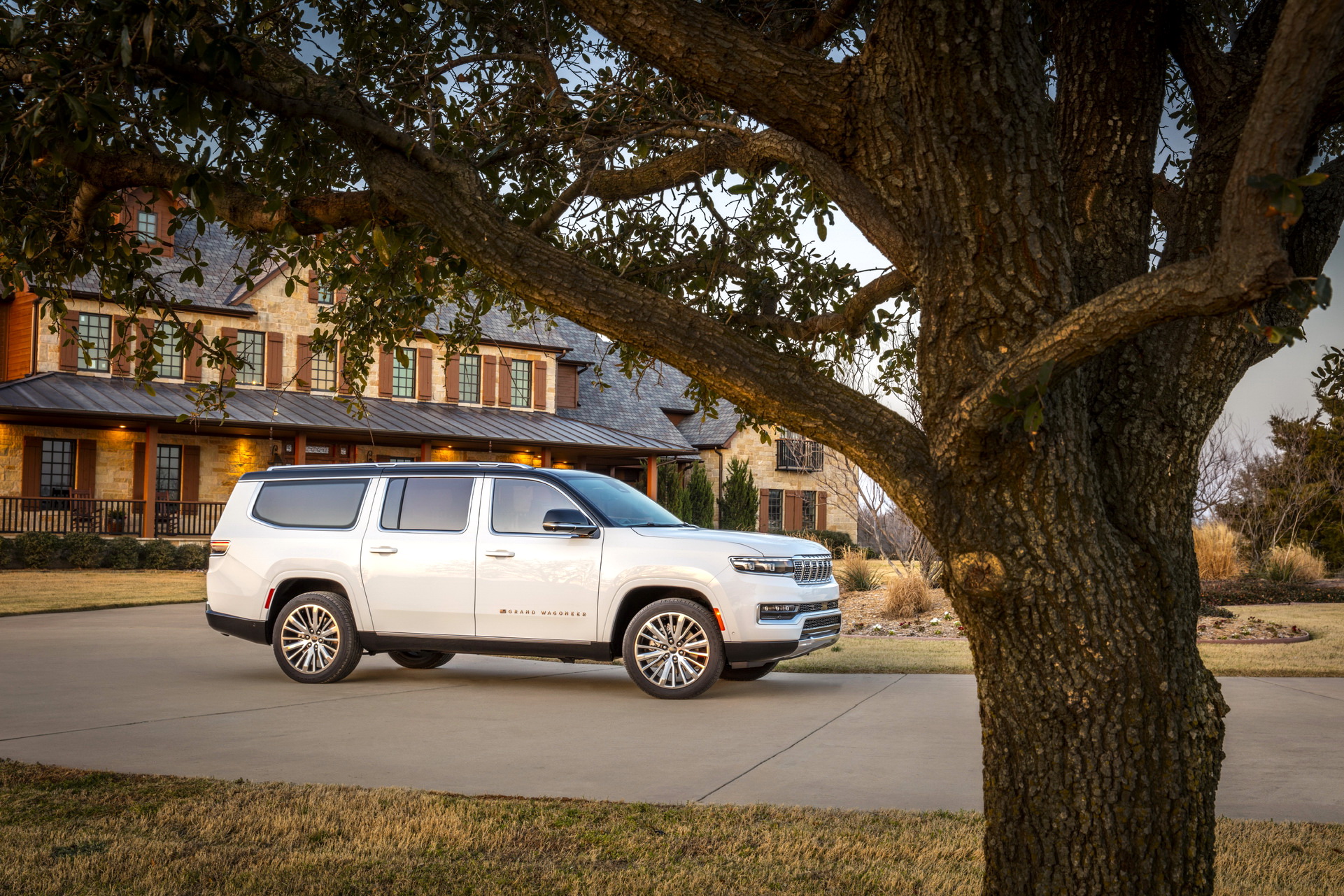 Enlarged 2023 Jeep Wagoneer L And Grand Wagoneer L Gain 12 Inches And Inline-Six Turbo