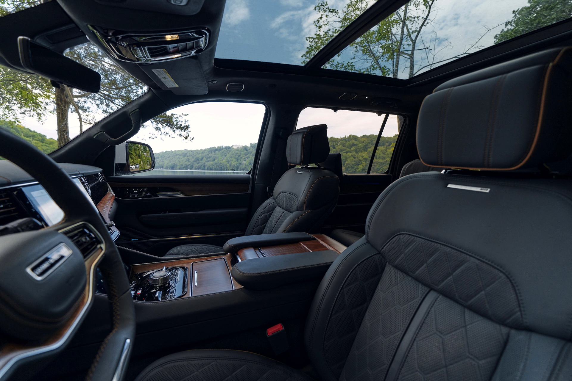 Enlarged 2023 Jeep Wagoneer L And Grand Wagoneer L Gain 12 Inches And Inline-Six Turbo