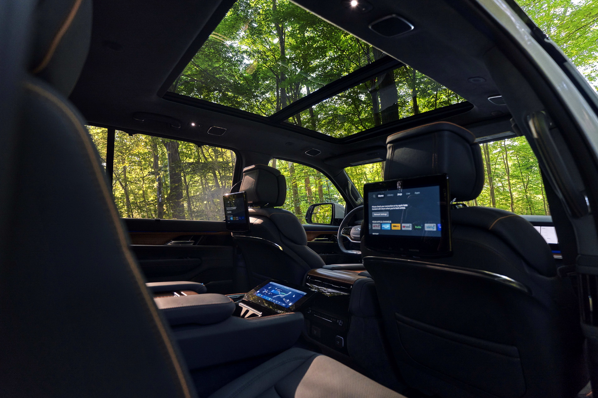 Enlarged 2023 Jeep Wagoneer L And Grand Wagoneer L Gain 12 Inches And Inline-Six Turbo