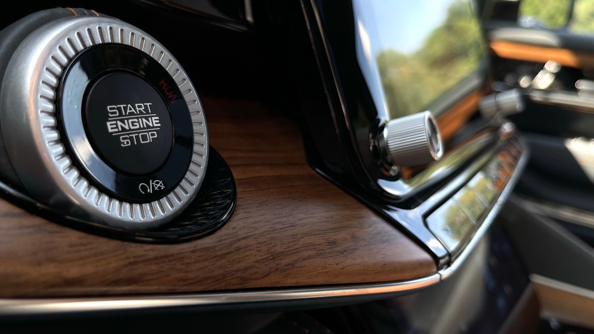 Enlarged 2023 Jeep Wagoneer L And Grand Wagoneer L Gain 12 Inches And Inline-Six Turbo