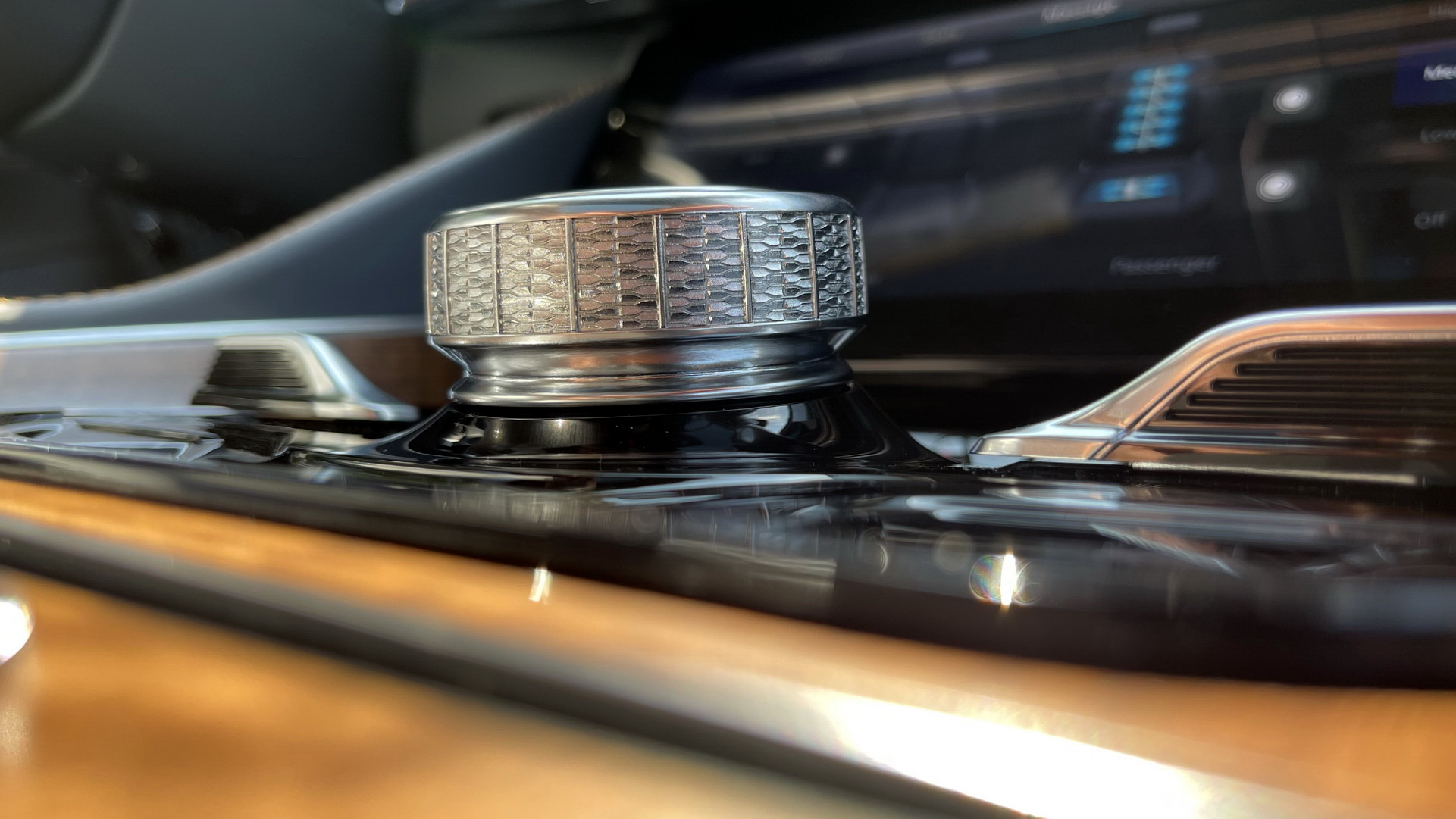 Enlarged 2023 Jeep Wagoneer L And Grand Wagoneer L Gain 12 Inches And Inline-Six Turbo