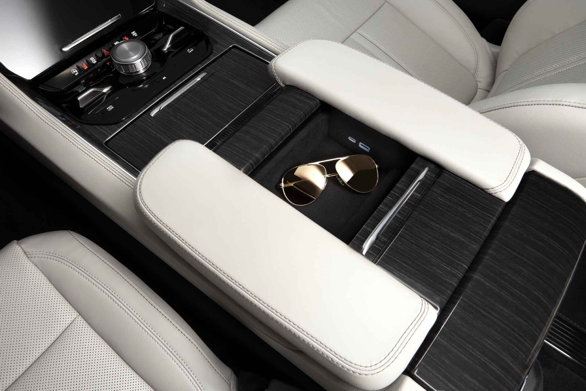 Enlarged 2023 Jeep Wagoneer L And Grand Wagoneer L Gain 12 Inches And Inline-Six Turbo