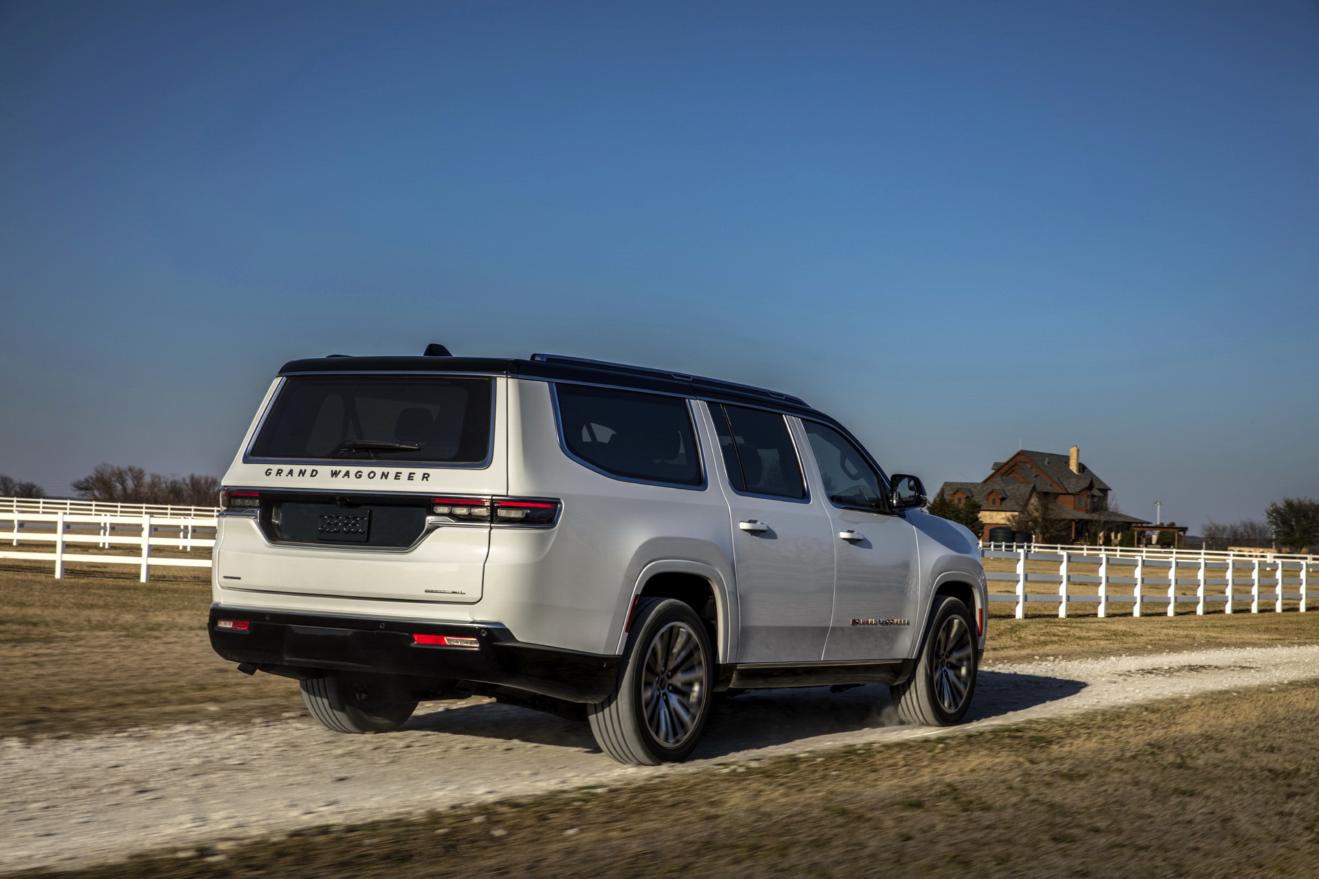 Enlarged 2023 Jeep Wagoneer L And Grand Wagoneer L Gain 12 Inches And Inline-Six Turbo