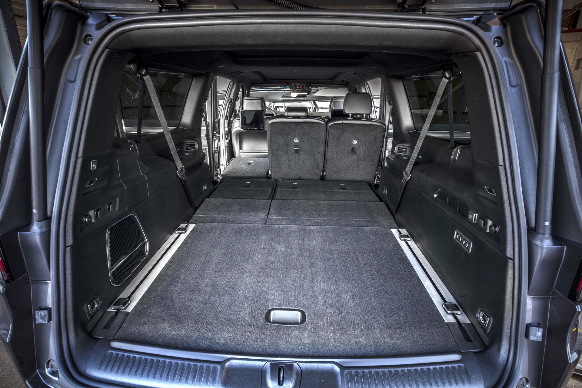 Enlarged 2023 Jeep Wagoneer L And Grand Wagoneer L Gain 12 Inches And Inline-Six Turbo