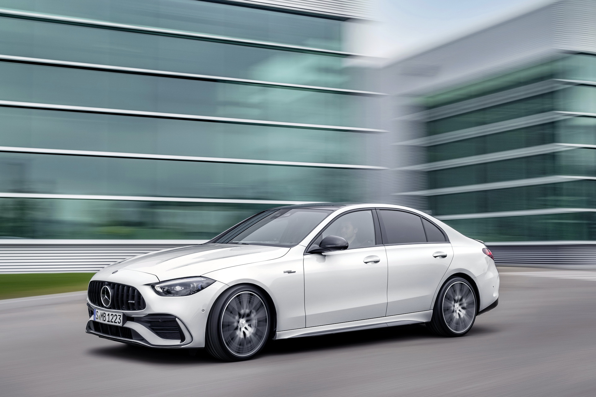 2023 Mercedes-AMG C43 4Matic Loses V6 But Gets 402HP Kick From 4-Cyl Electric Turbo