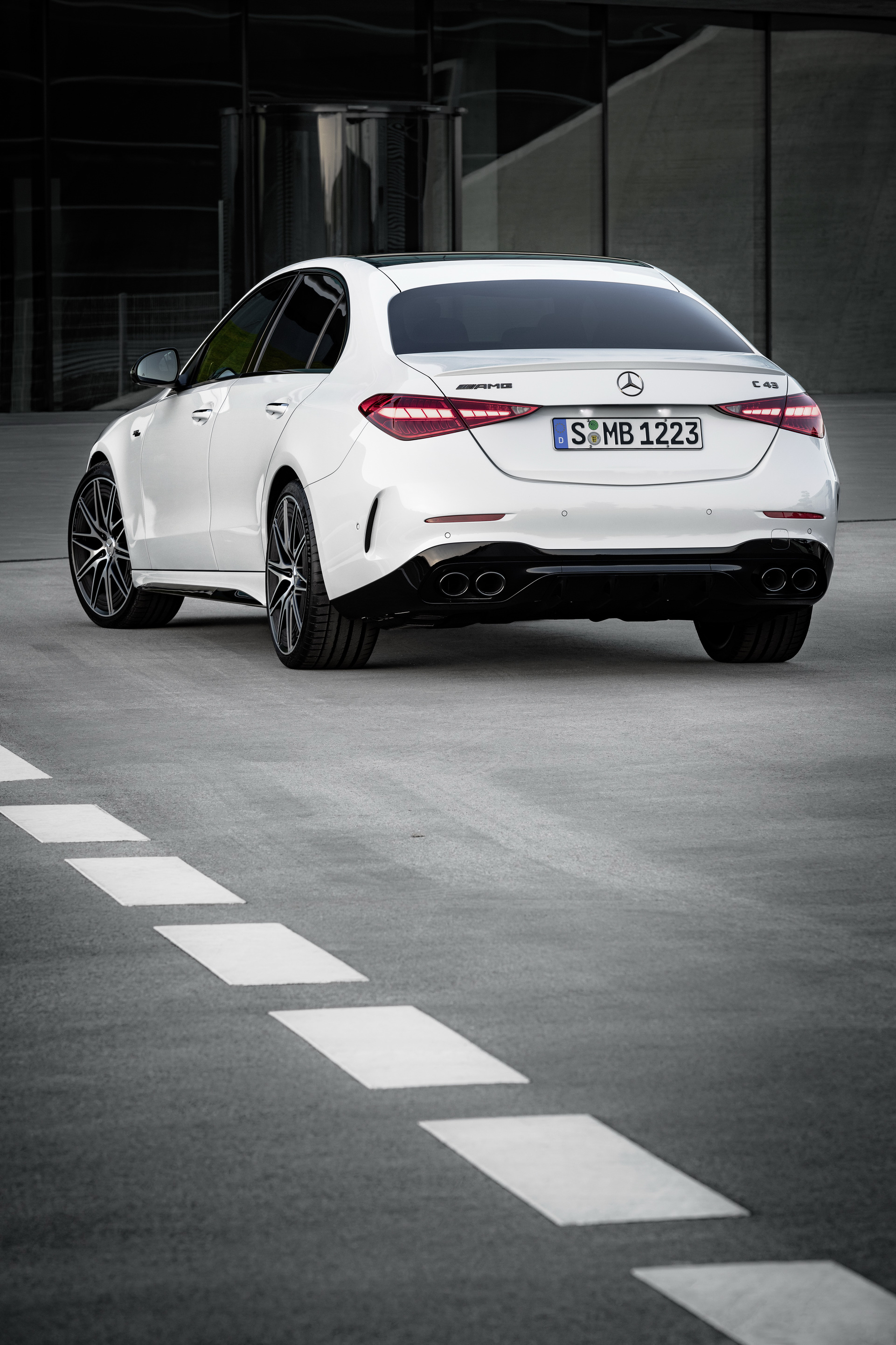 2023 Mercedes-AMG C43 4Matic Loses V6 But Gets 402HP Kick From 4-Cyl Electric Turbo