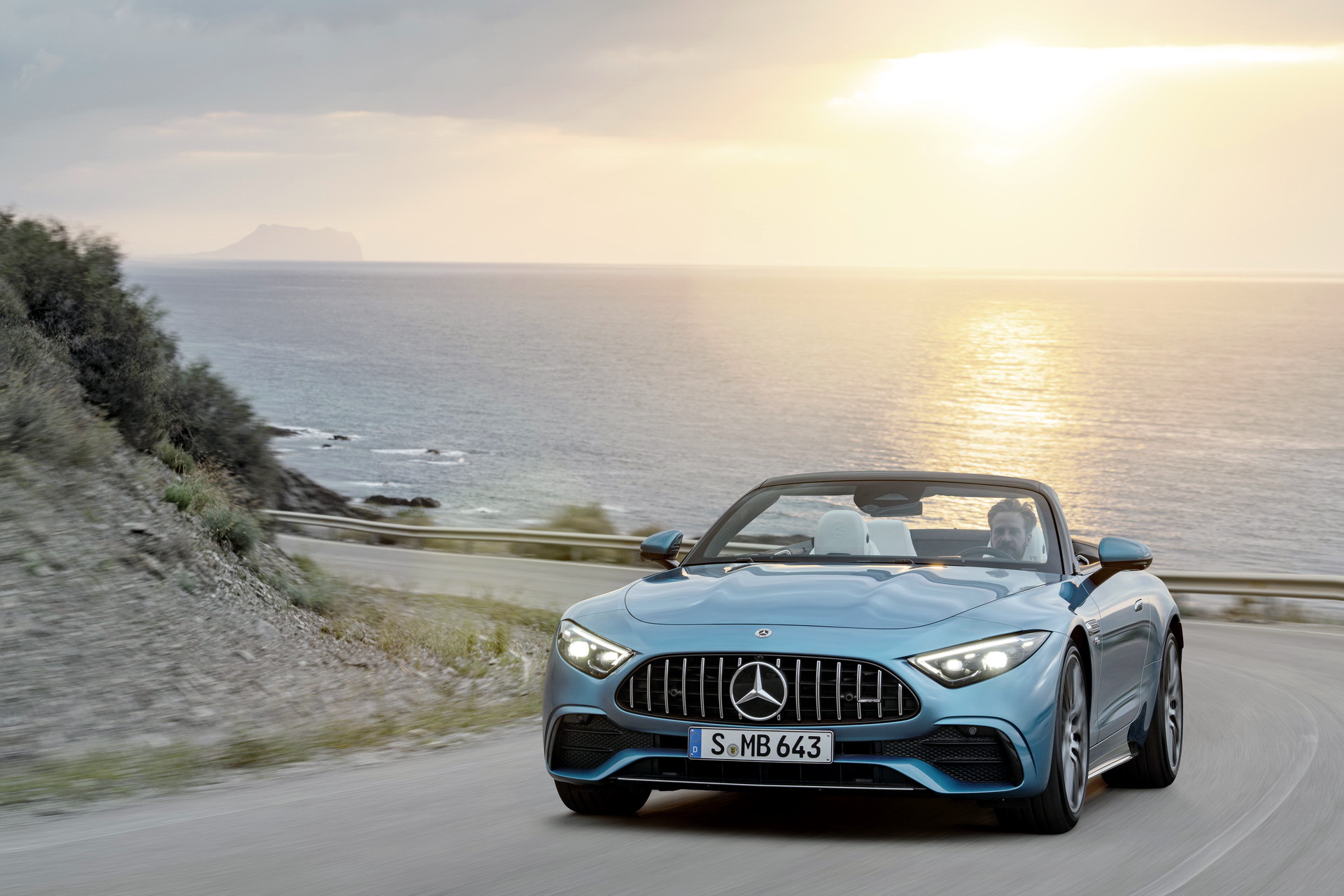 Mercedes Says It’s Considering 4-Cylinder AMG SL 43 For U.S., But Do You Even Want It?