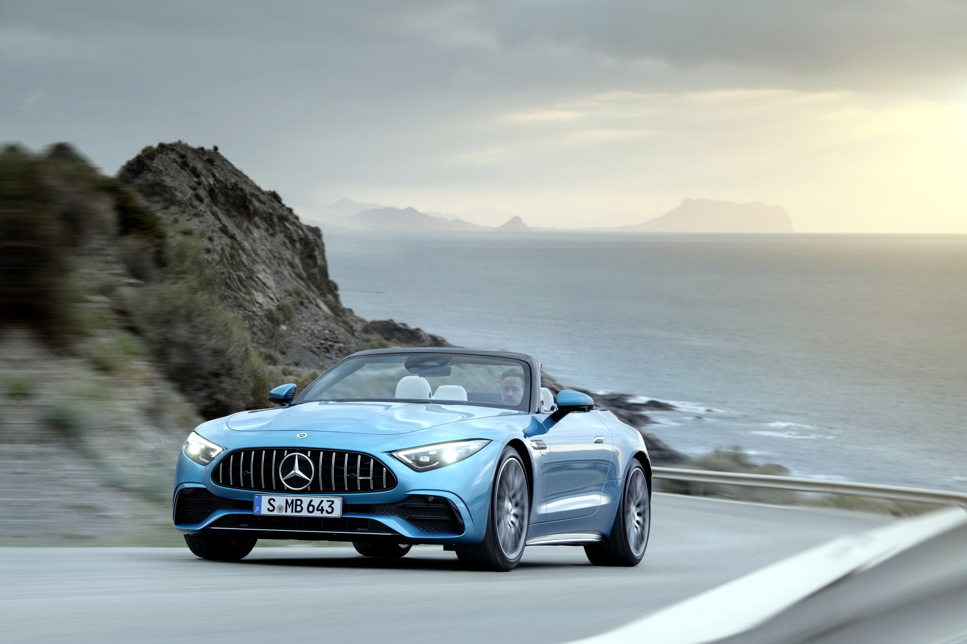 Mercedes Says It’s Considering 4-Cylinder AMG SL 43 For U.S., But Do You Even Want It?