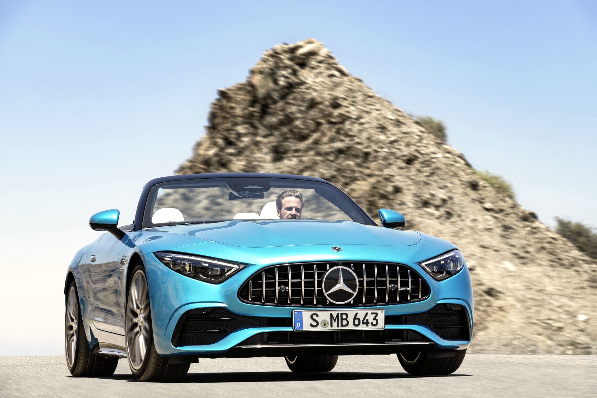 Mercedes Says It’s Considering 4-Cylinder AMG SL 43 For U.S., But Do You Even Want It?