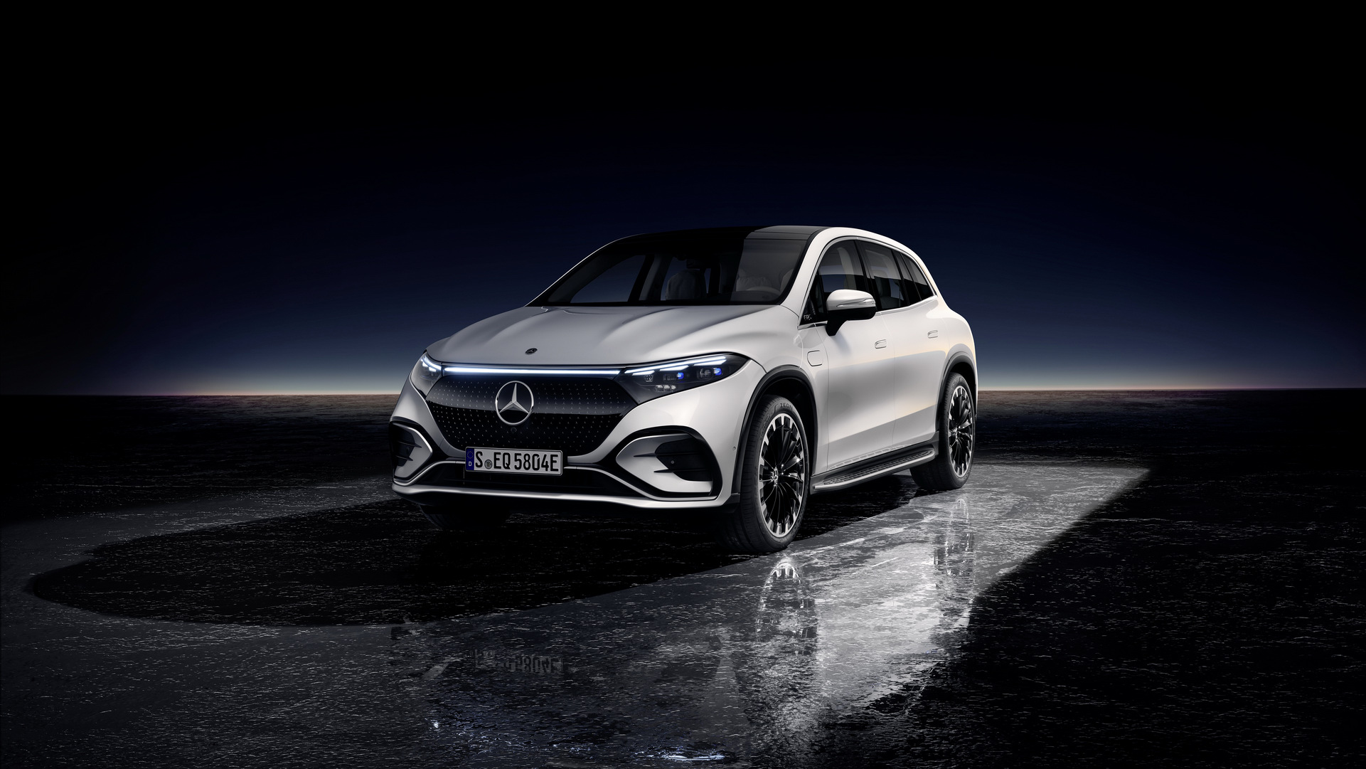 2023 Mercedes-Benz EQS SUV Looks Like The New All-Electric Luxury King Of Its Class