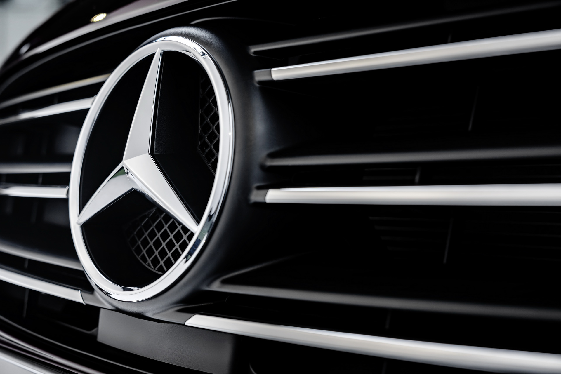 New Mercedes-Benz T-Class Is A Premium Small Minivan Designed For Families